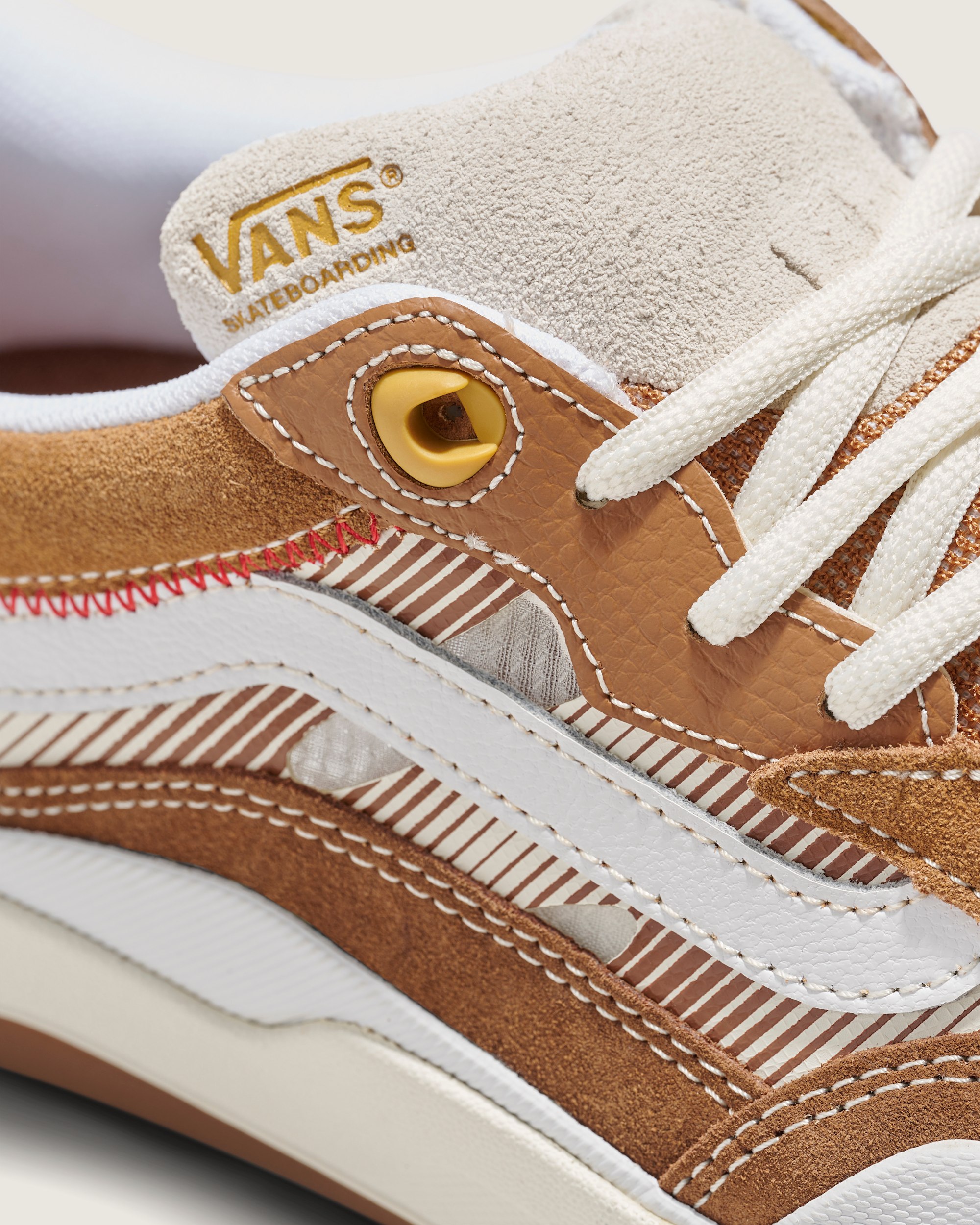 Skate 2 Wayvee Shoe in Brown | Vans