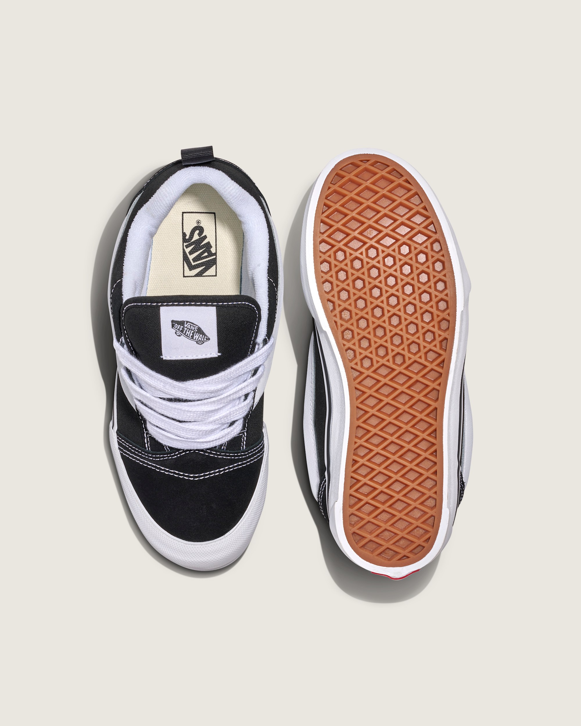 Chaussure Knu Skool  Grands enfants VANS Noir  Blanc vritable ALT2