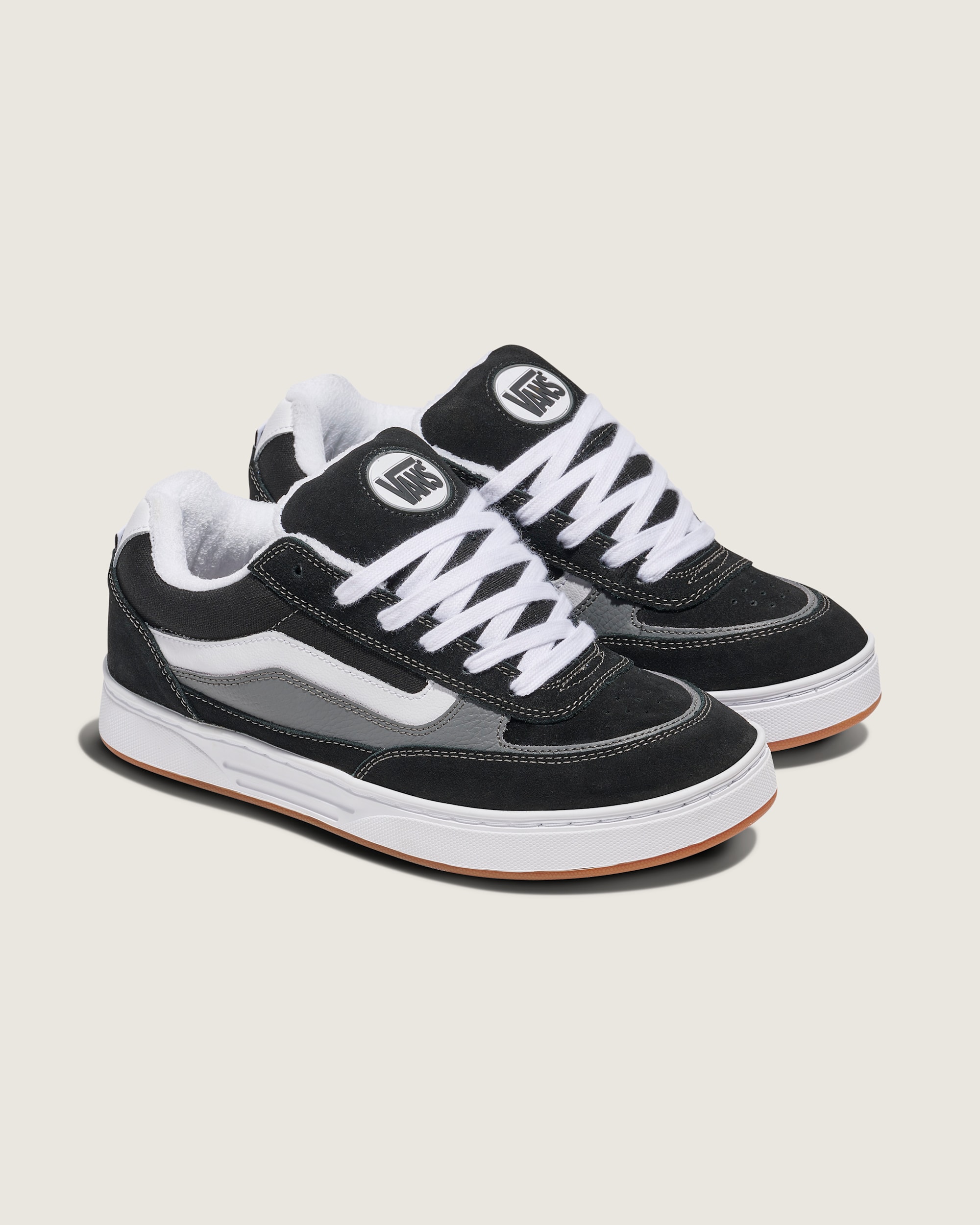 Skate Estazzo Shoe VANS Black  White ALT1