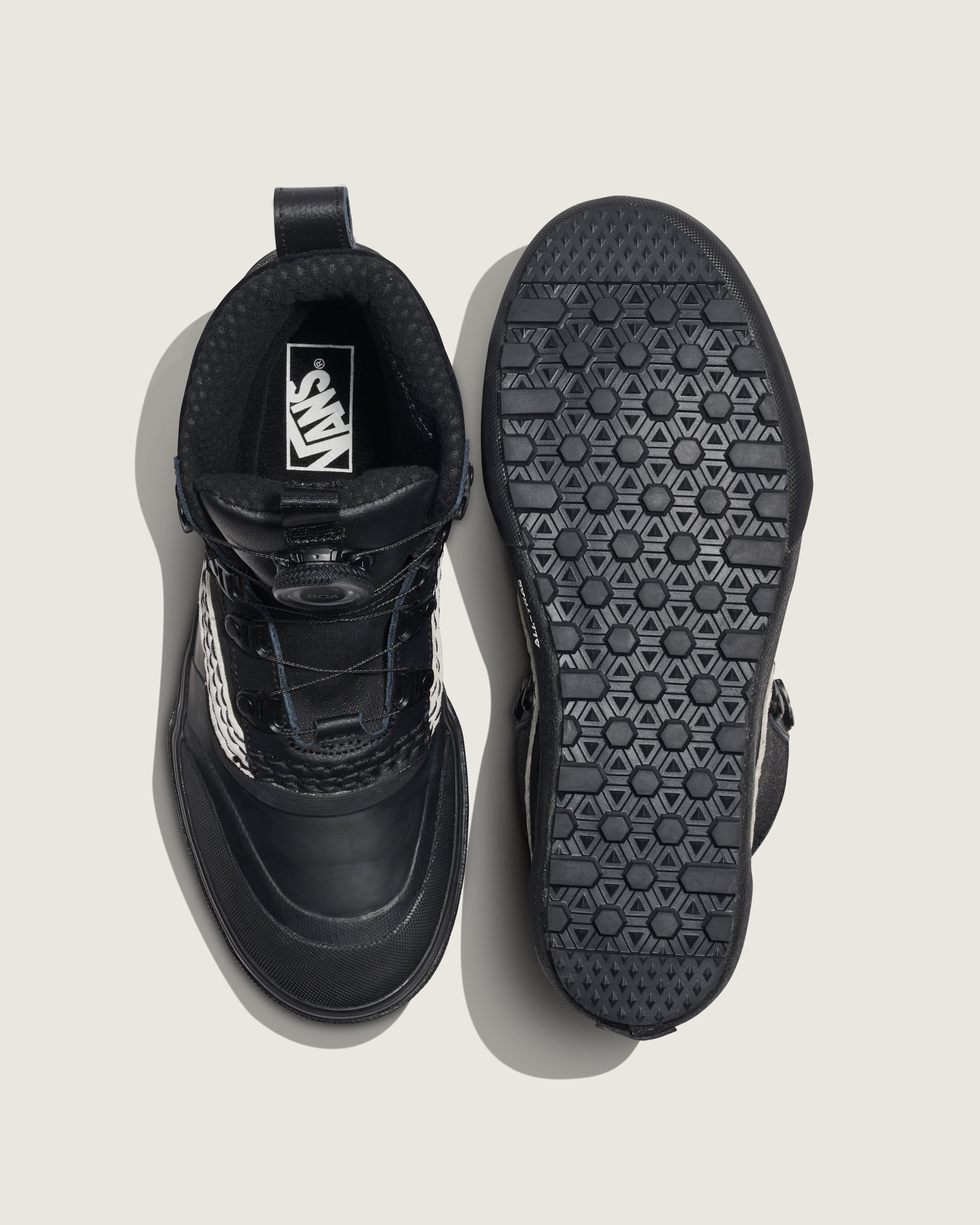 Standard Mid Boa Waterproof Boot VANS Black ALT2