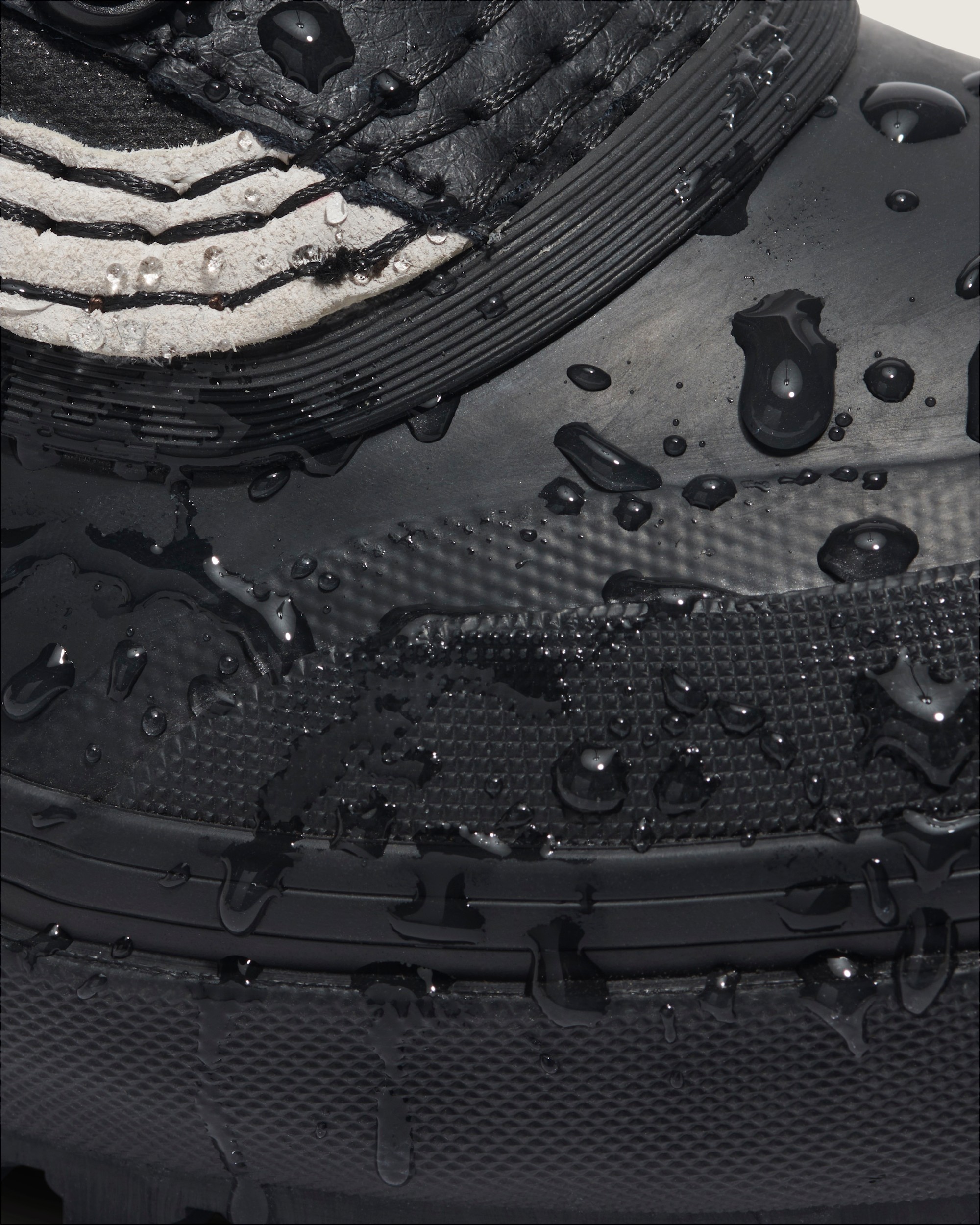 Standard Mid Boa Waterproof Boot VANS Black ALT5