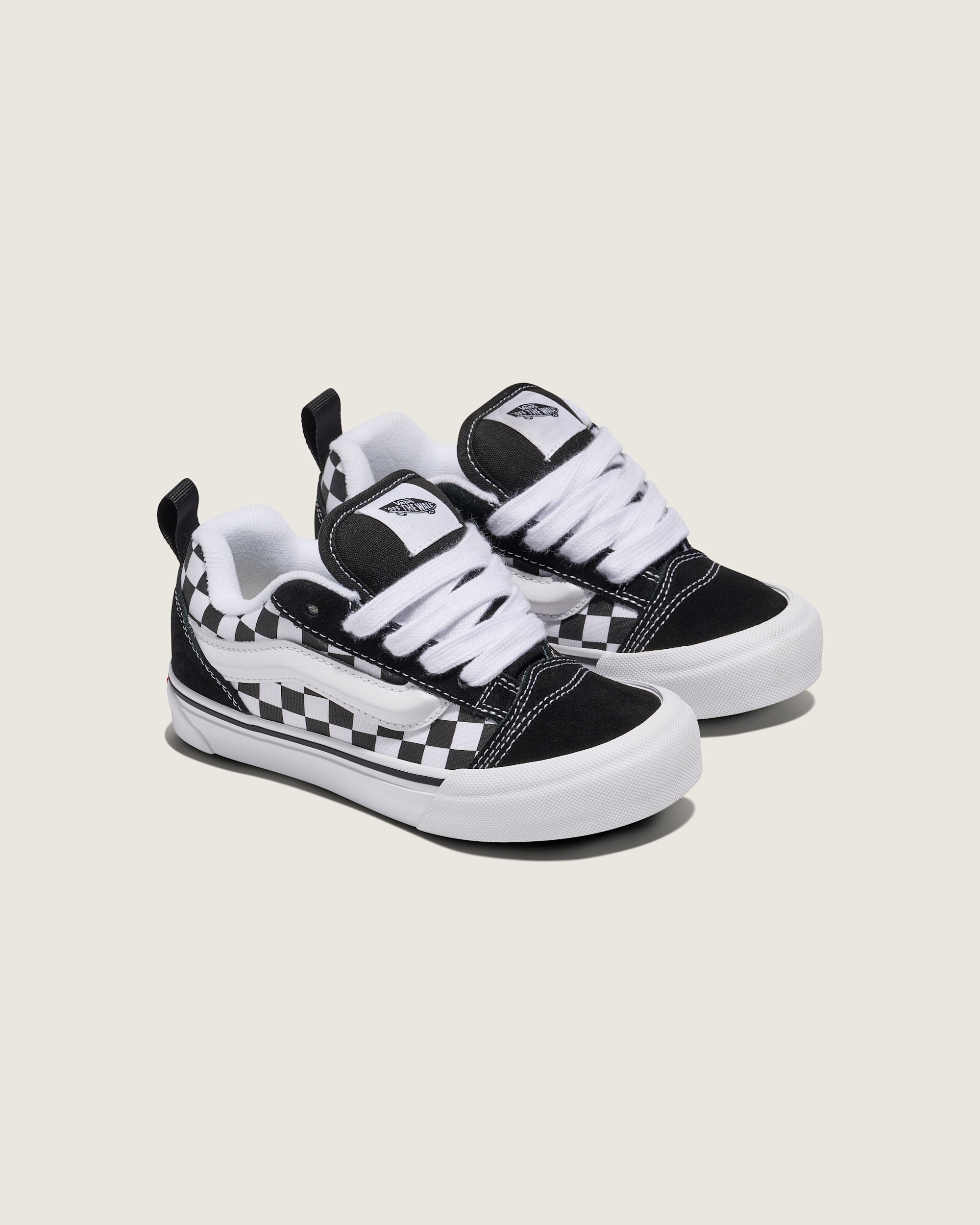Big Kids Knu Skool Checkerboard Shoe VANS Checkerboard Black  True White ALT1