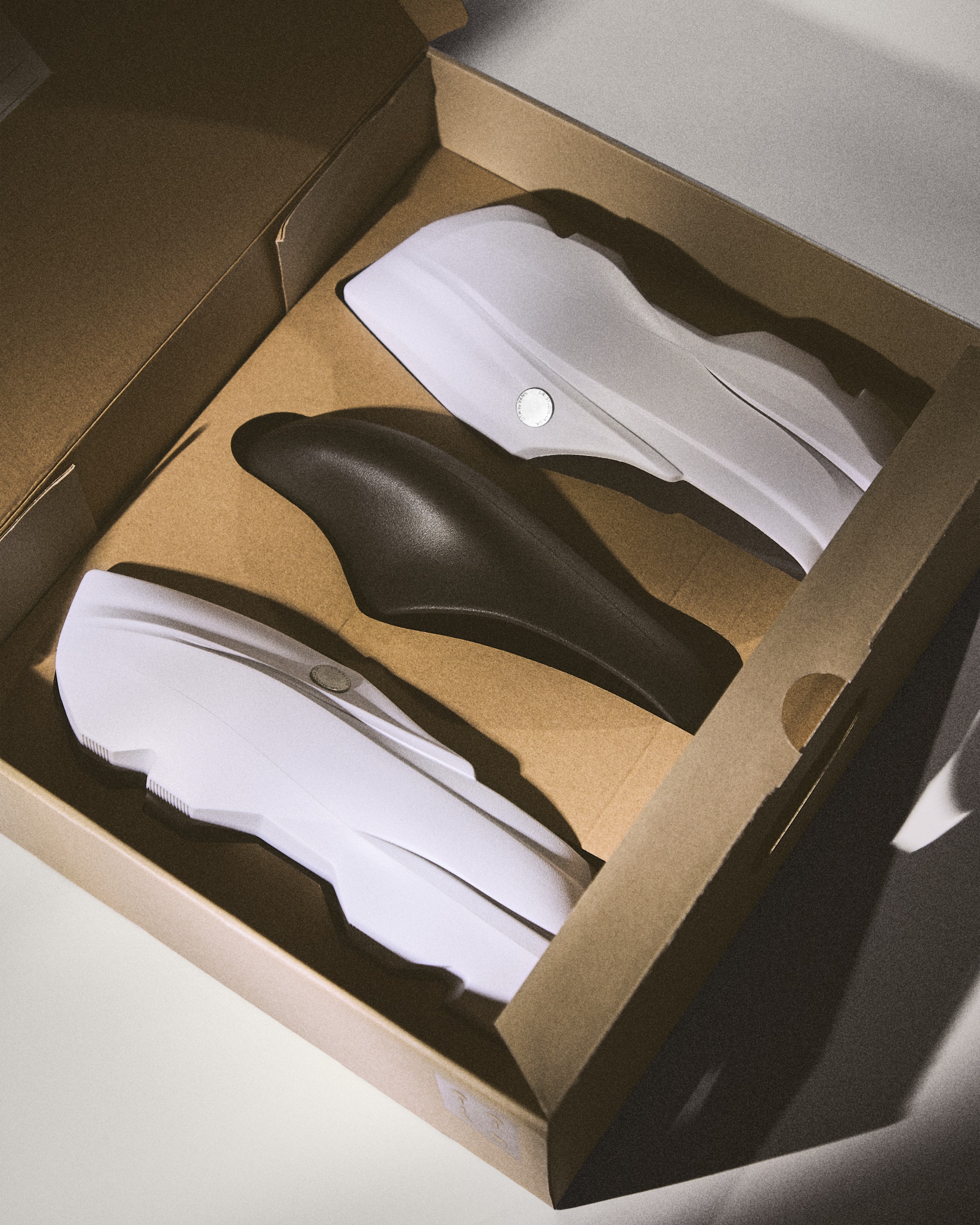 OTW by Vans X SR STUDIO LA CA Clog VANS White  Black ALT7