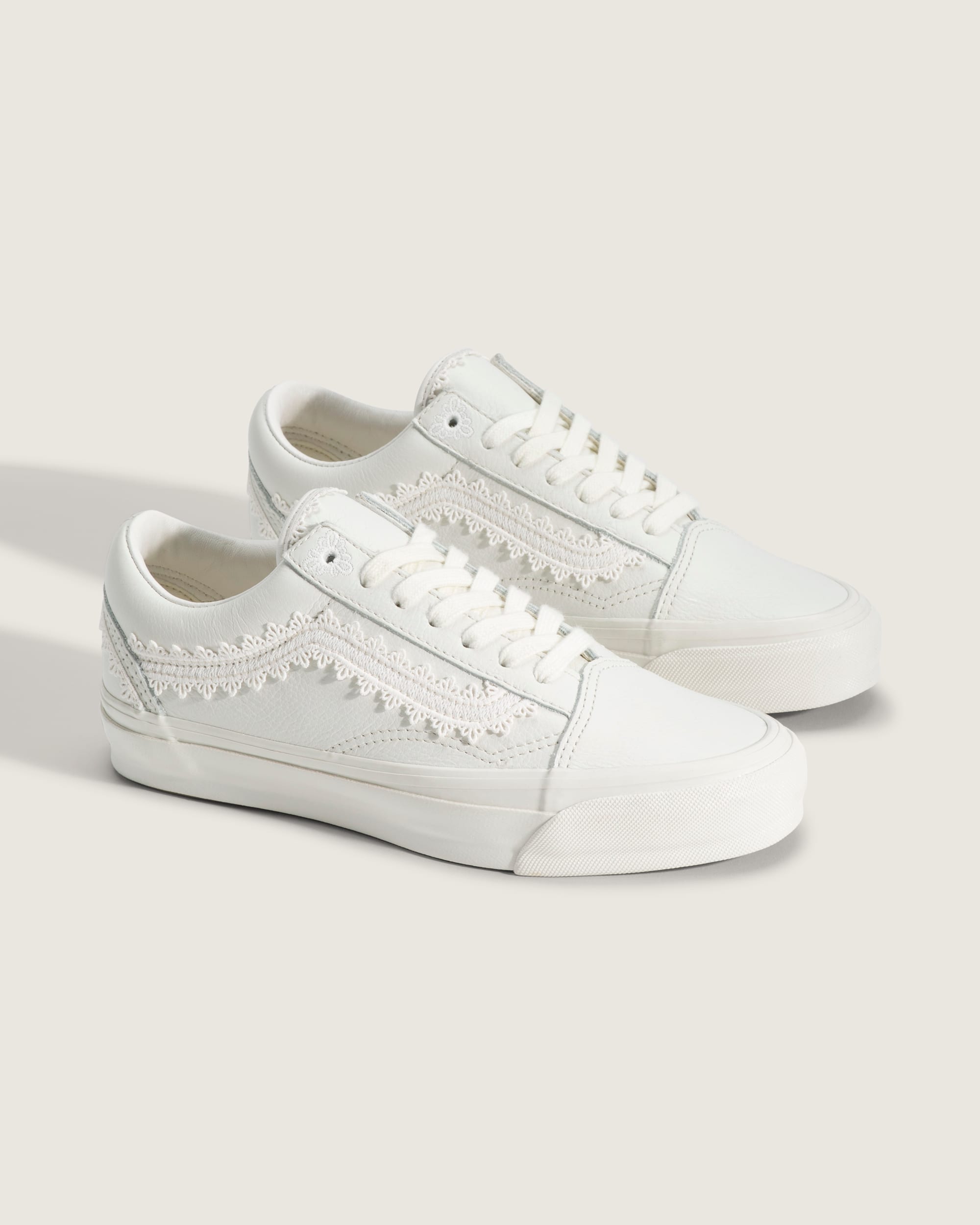 Premium Old Skool Shoe VANS Marshmallow White ALT1