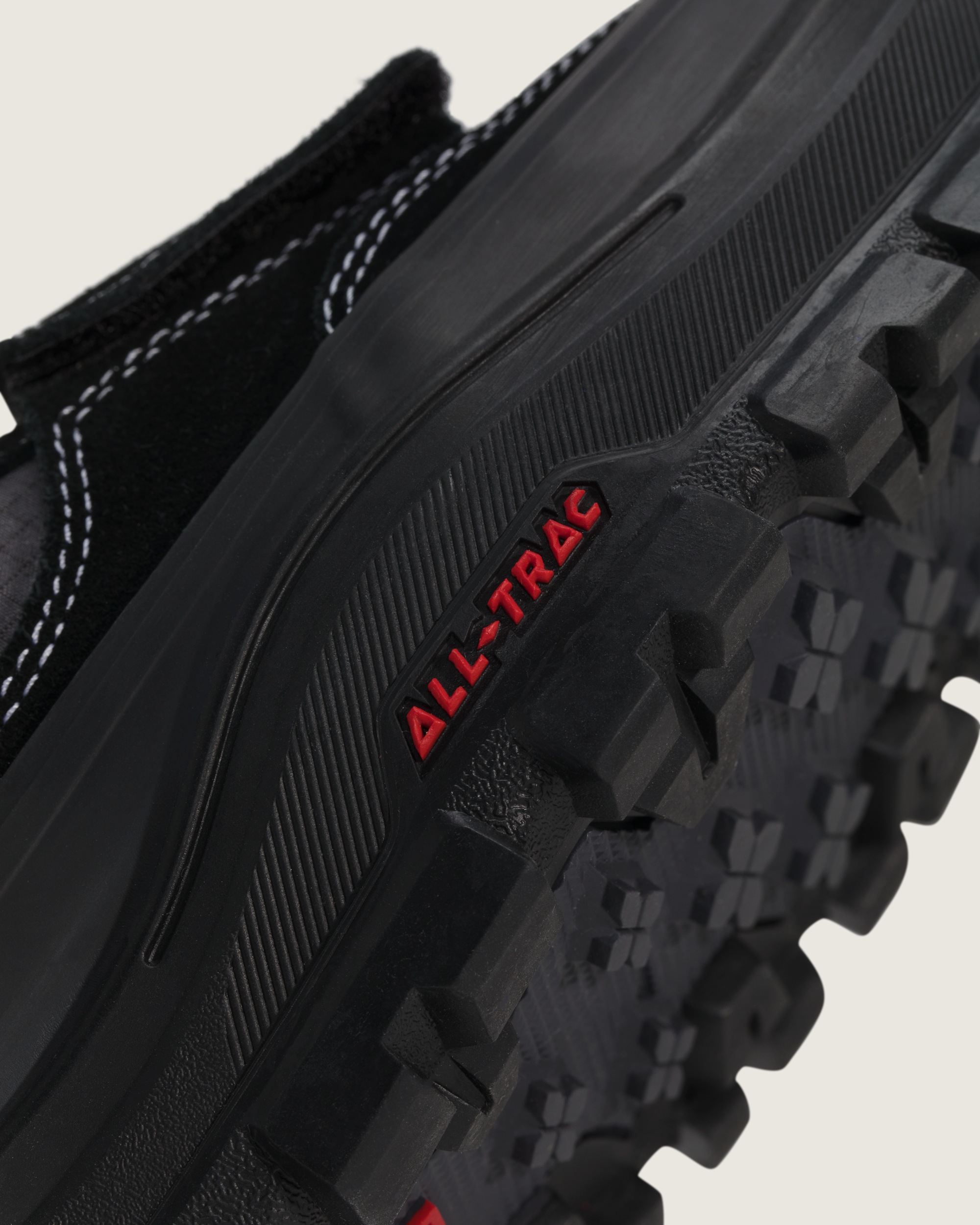 Mountain Mid GORETEX Insulated Shoe VANS Black ALT7