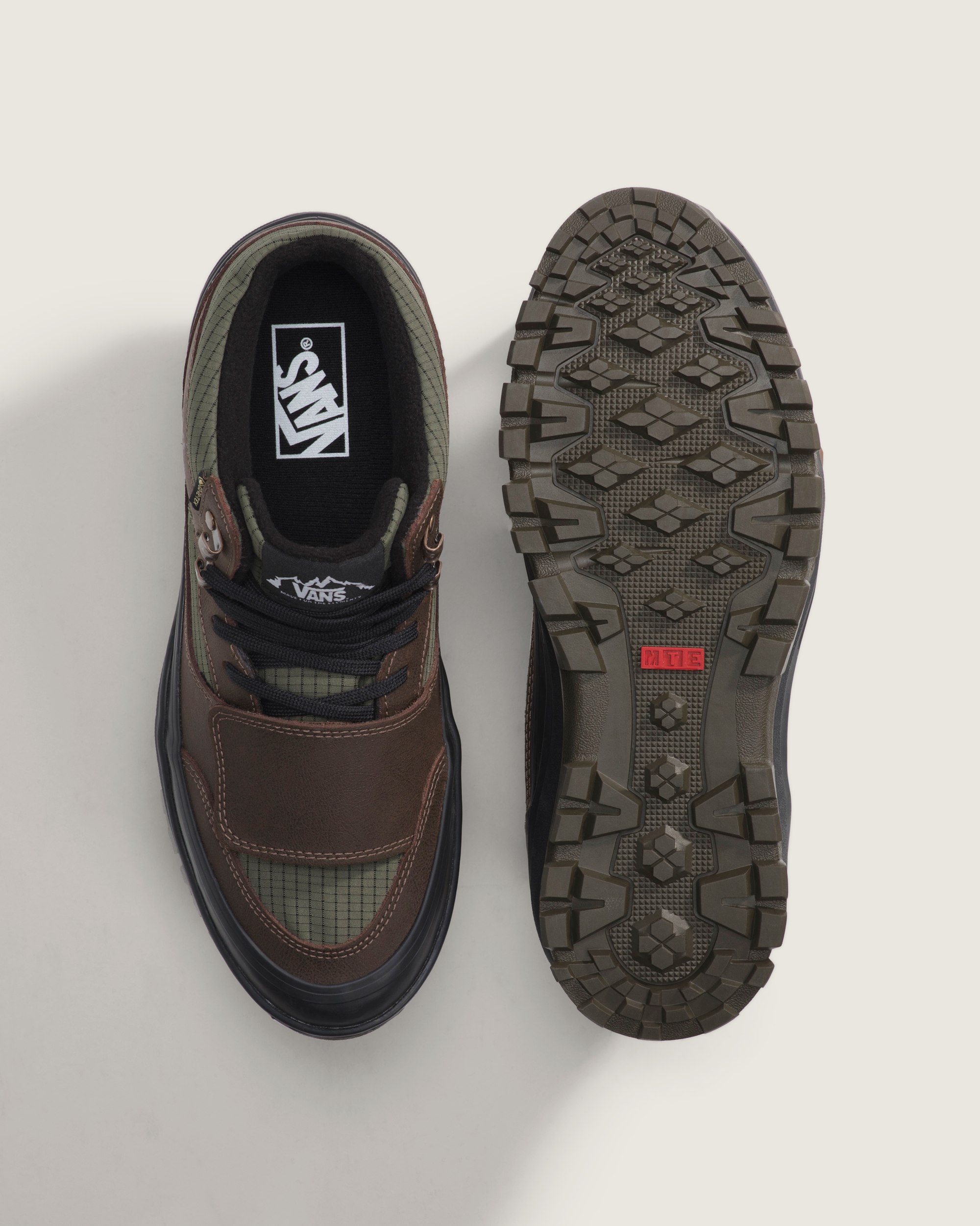 Mountain Mid GORETEX Insulated Shoe VANS Dark Green  Dark Brown ALT2