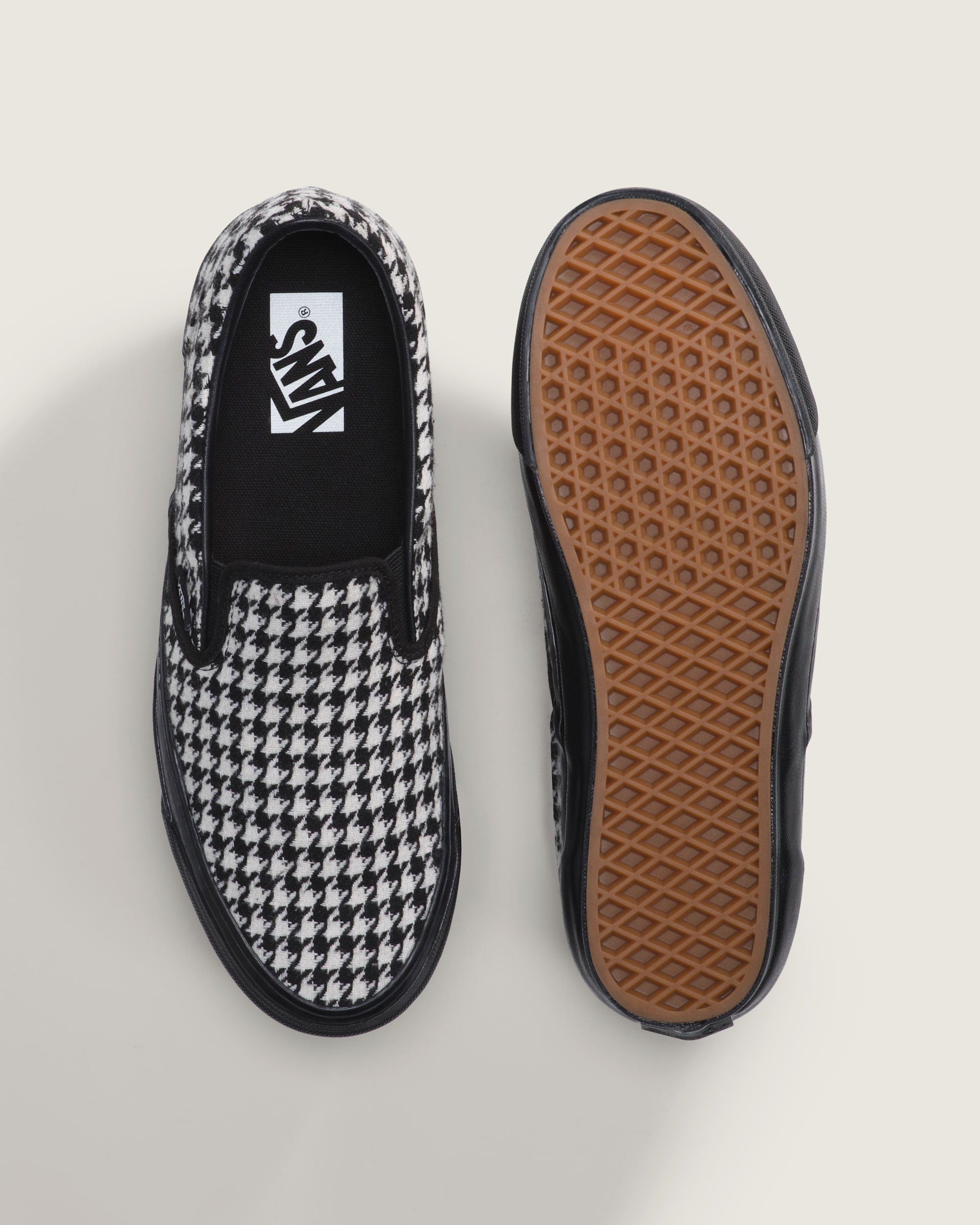 Premium Classic SlipOn Shoe VANS Houndstooth Black  White ALT2