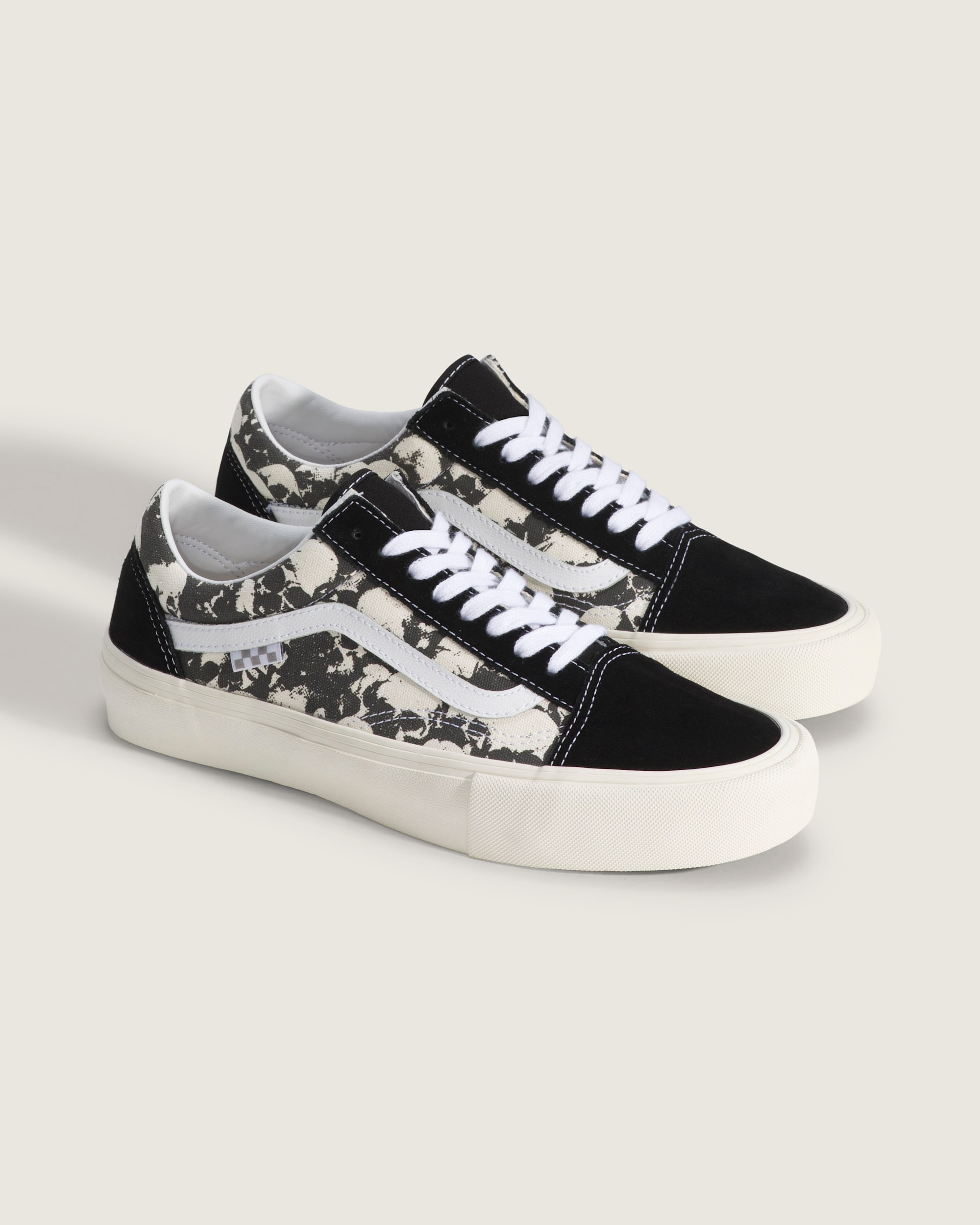 Skate Old Skool Shoe VANS Black  White ALT1