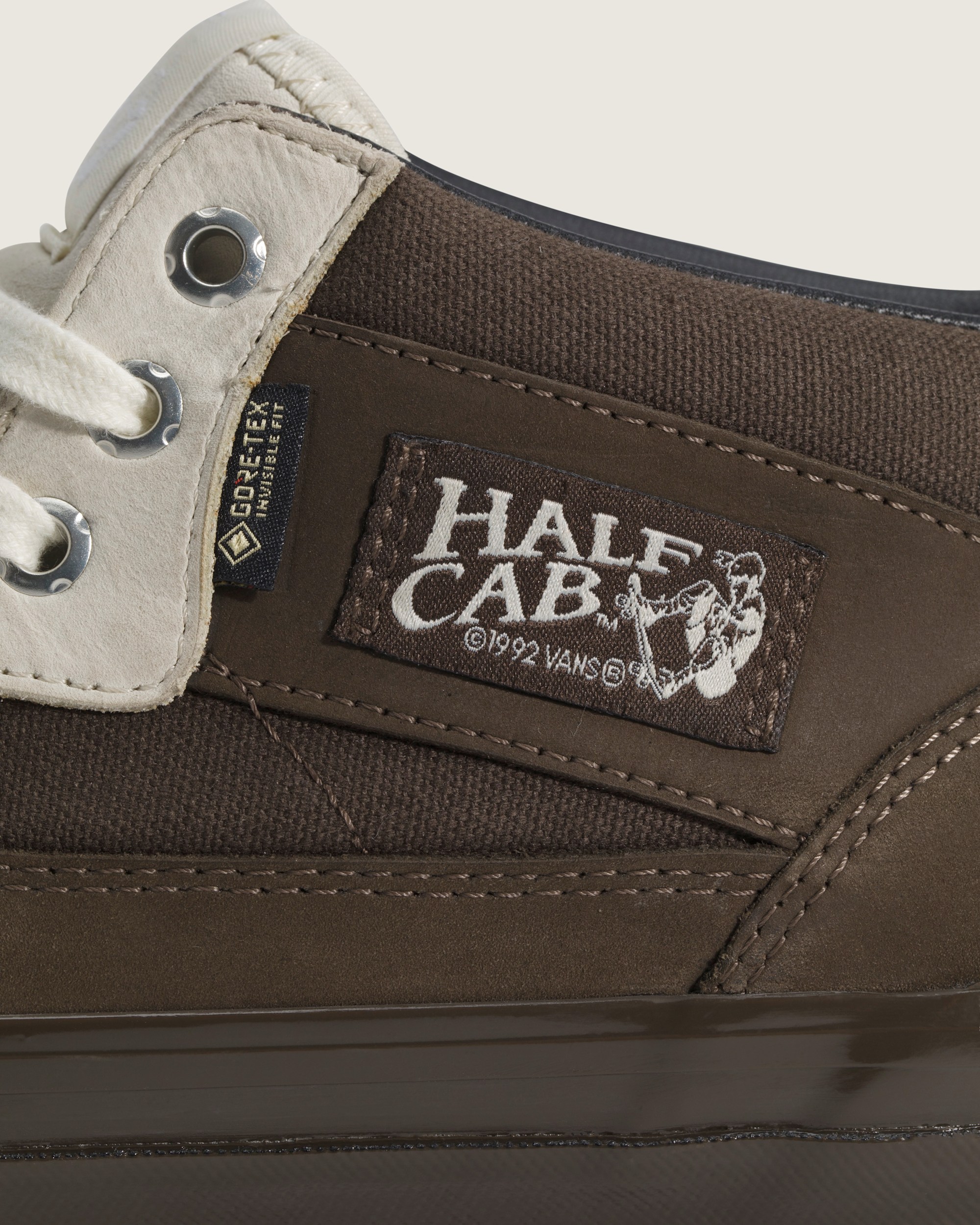 Premium Half Cab 33 GORETEX Shoe VANS Coal Brown ALT5