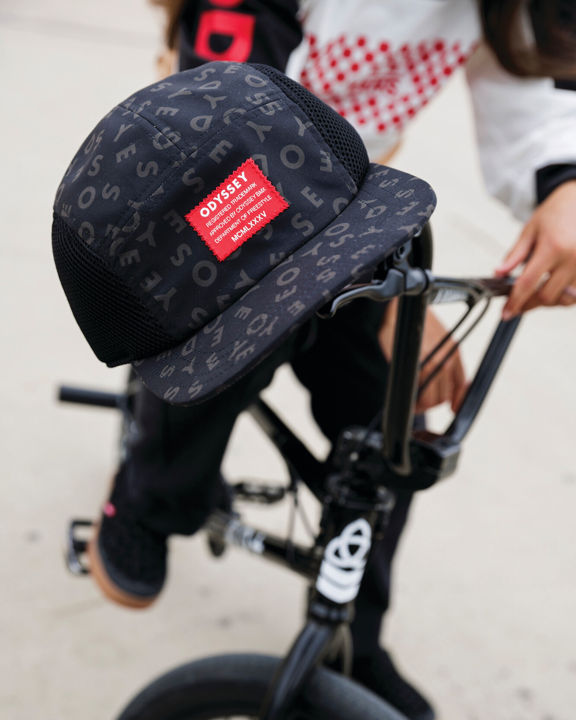 Vans X Odyssey Camper Hat VANS Odyssey Black ALT1