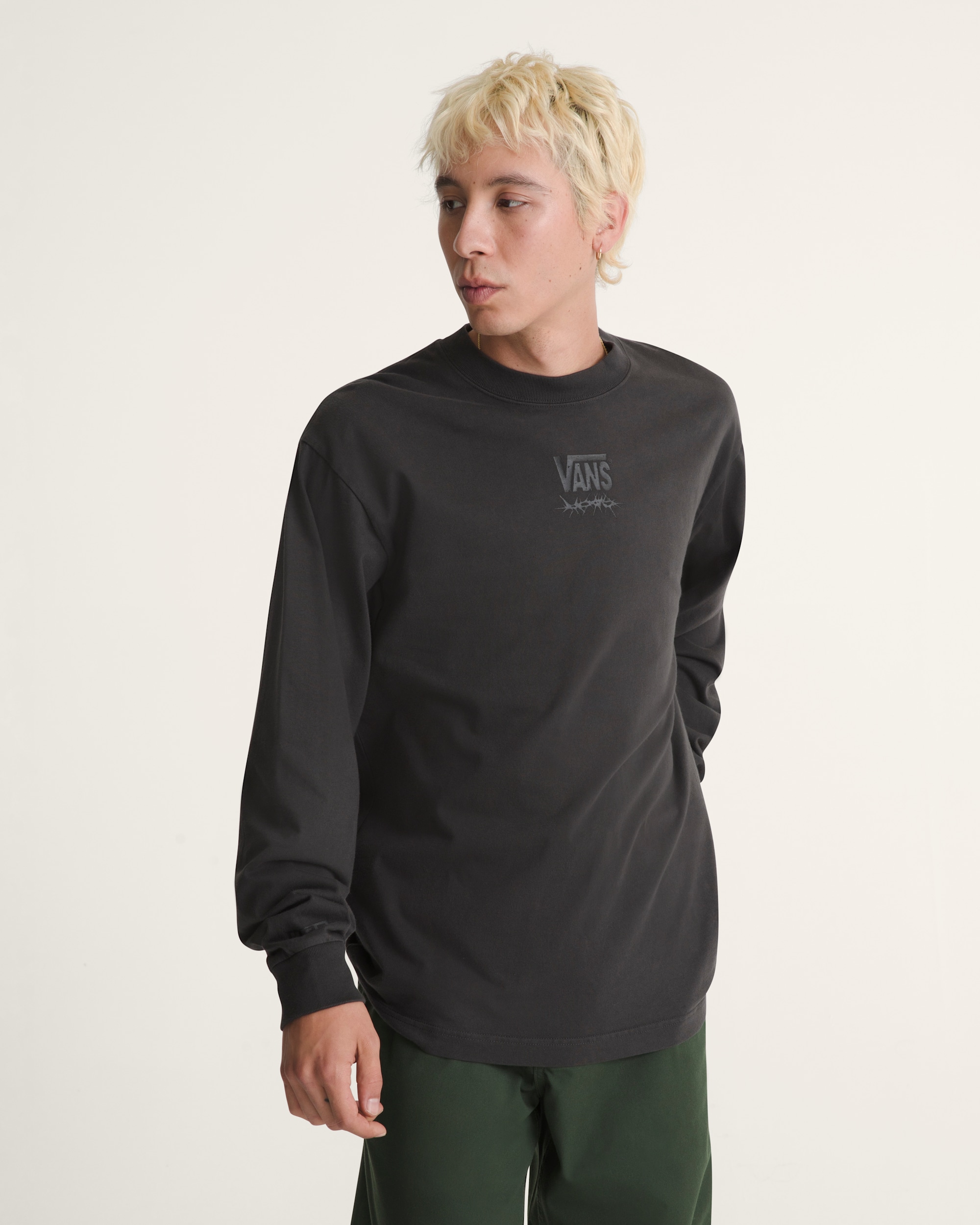 Scorpio Long Sleeve TShirt VANS Black HERO