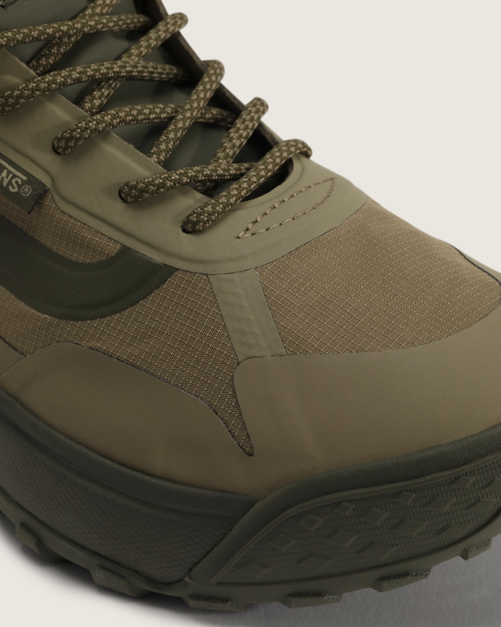 Crosspath Mid Shoe in Dark Green / Dark Brown | Vans