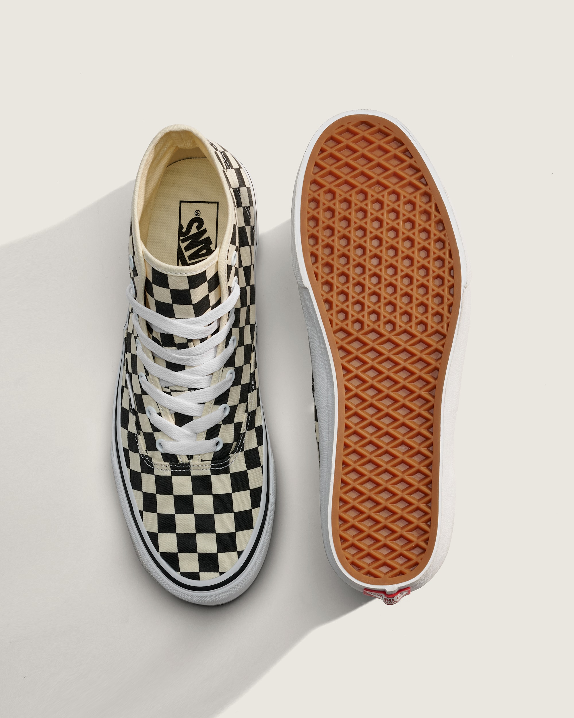 Authentic Hi 20 Checkerboard Shoe VANS Checkerboard Black  True White ALT2