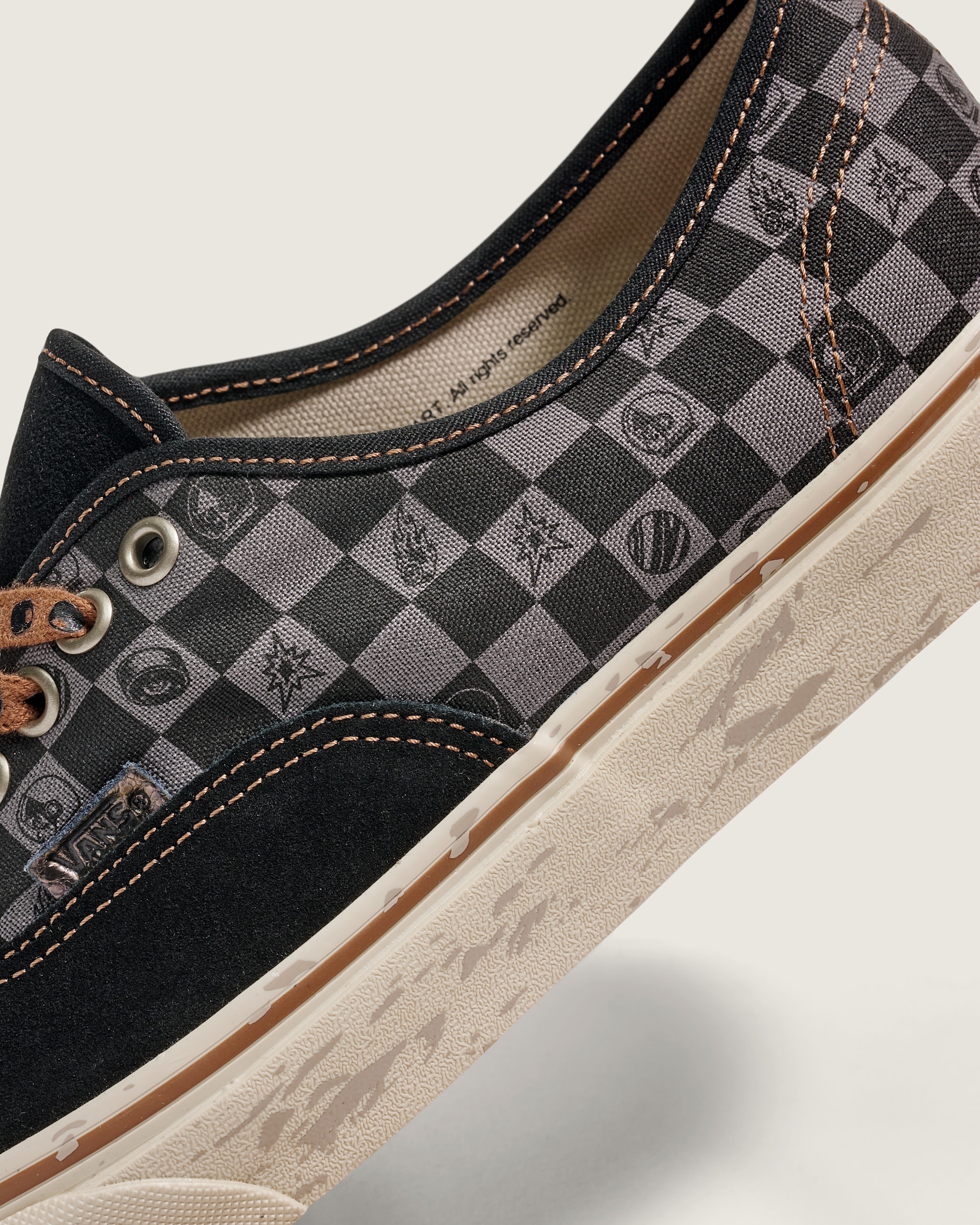 VANS x SPACE MOLLY Authentic Shoe VANS Space Molly Black  Dachshund Brown ALT4