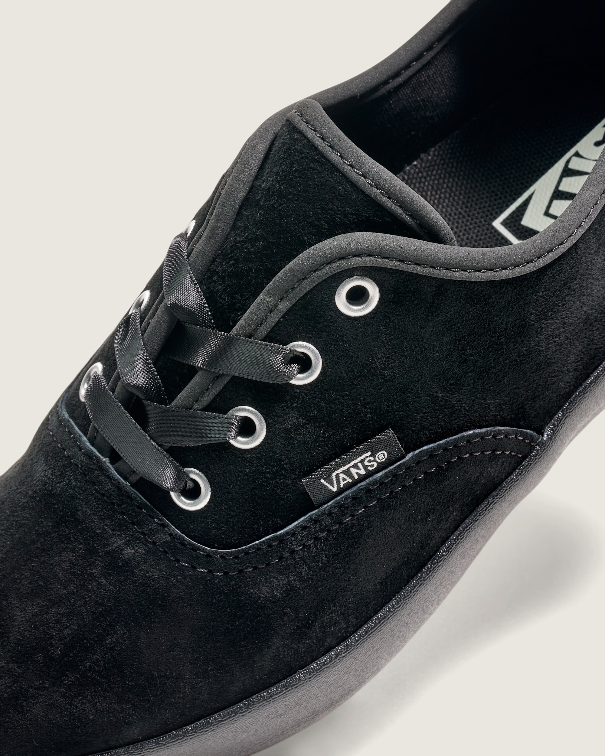 Premium Authentic Point Shoe VANS Black ALT4