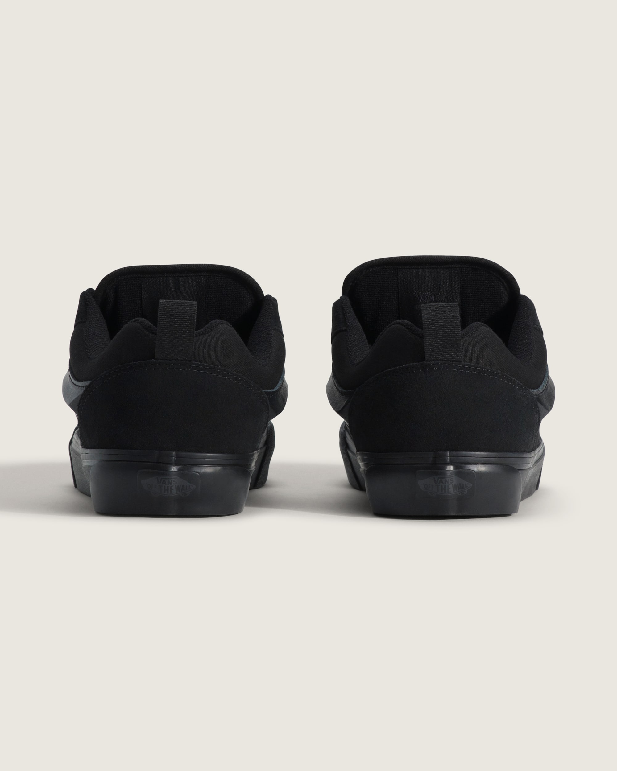 Knu Skool Shoe VANS Triple Black ALT3