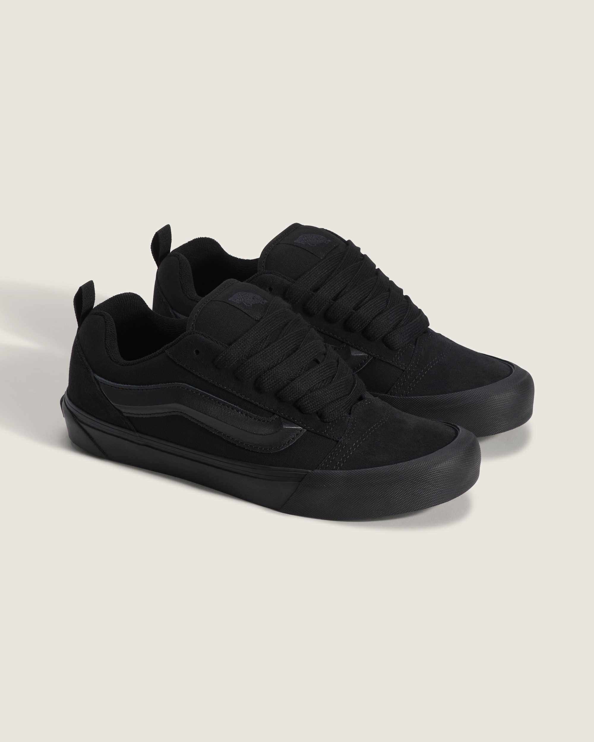 Knu Skool Shoe VANS Triple Black ALT1