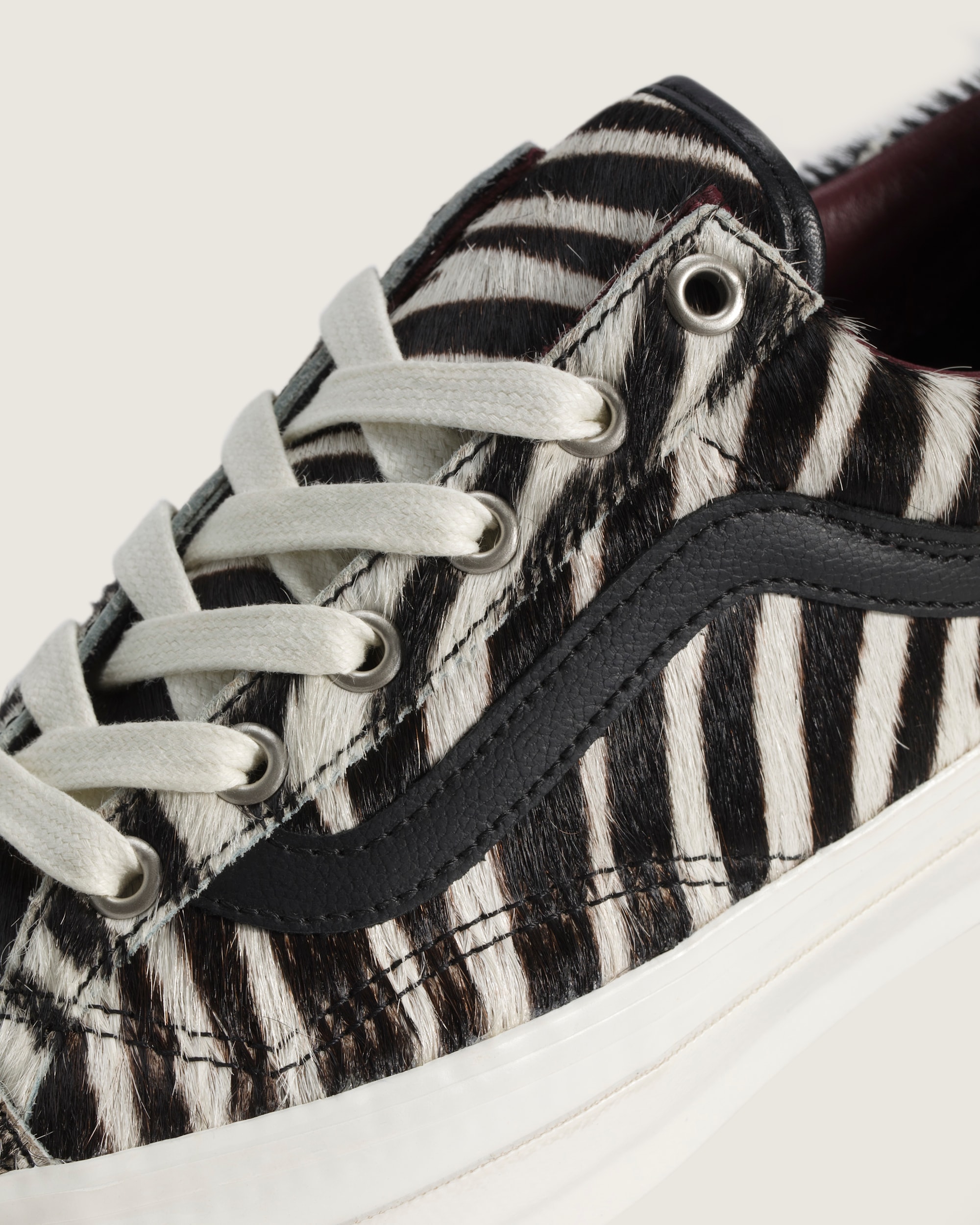 Premium Old Skool 36 Shoe VANS Zebra Black  White ALT4