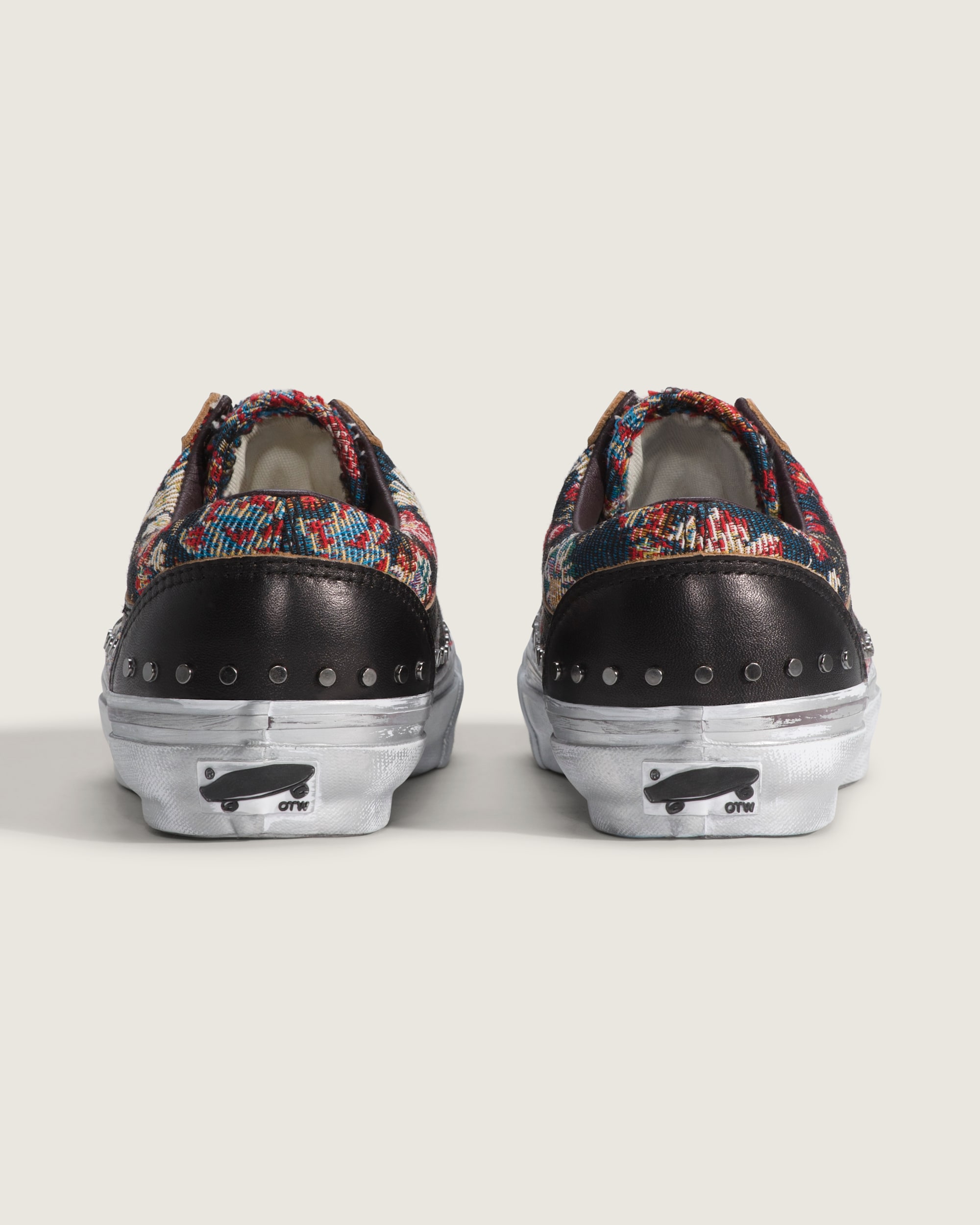 OTW Old Skool 36 Vibram VANS Floral Black ALT4