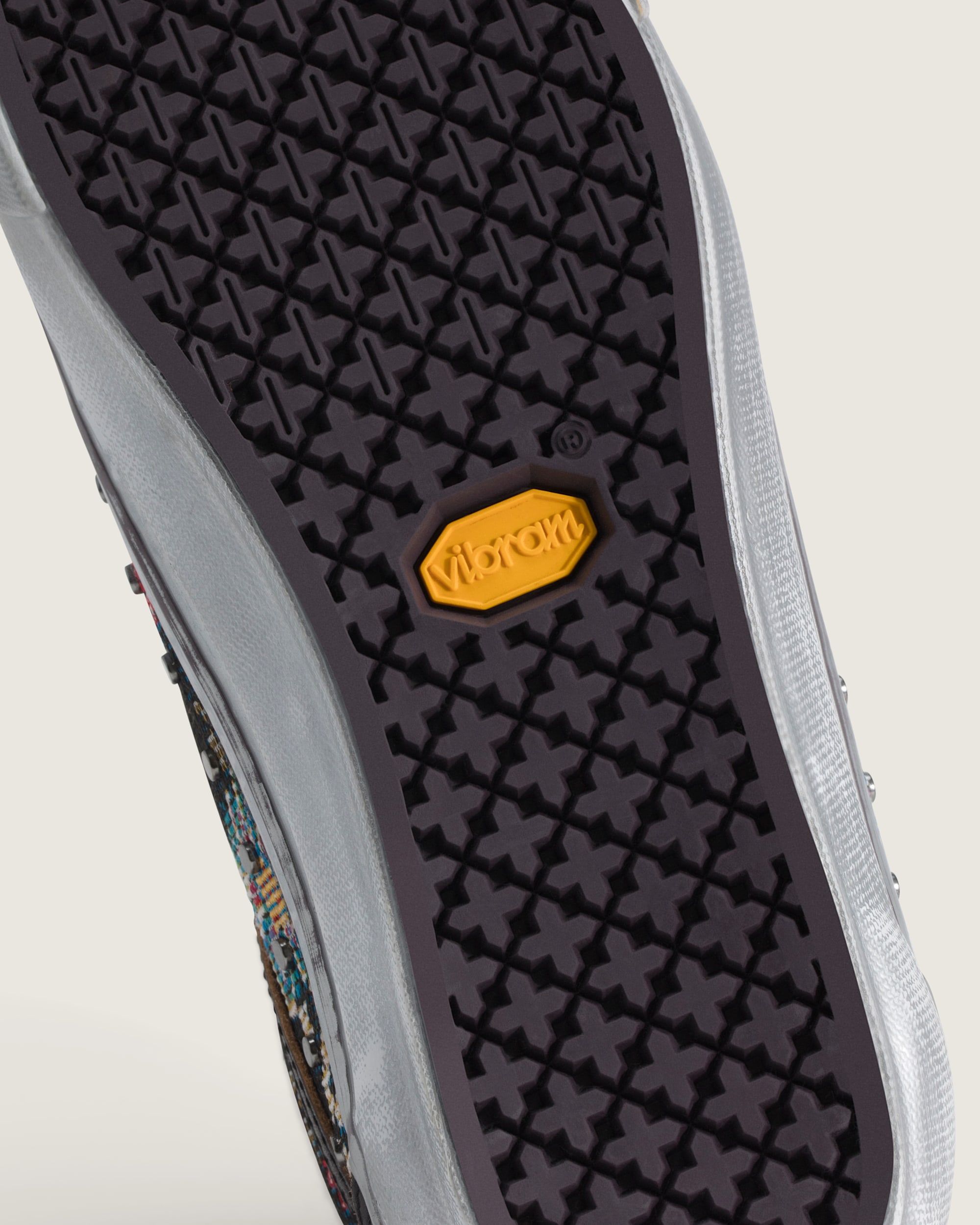 OTW Old Skool 36 Vibram VANS Floral Black ALT5