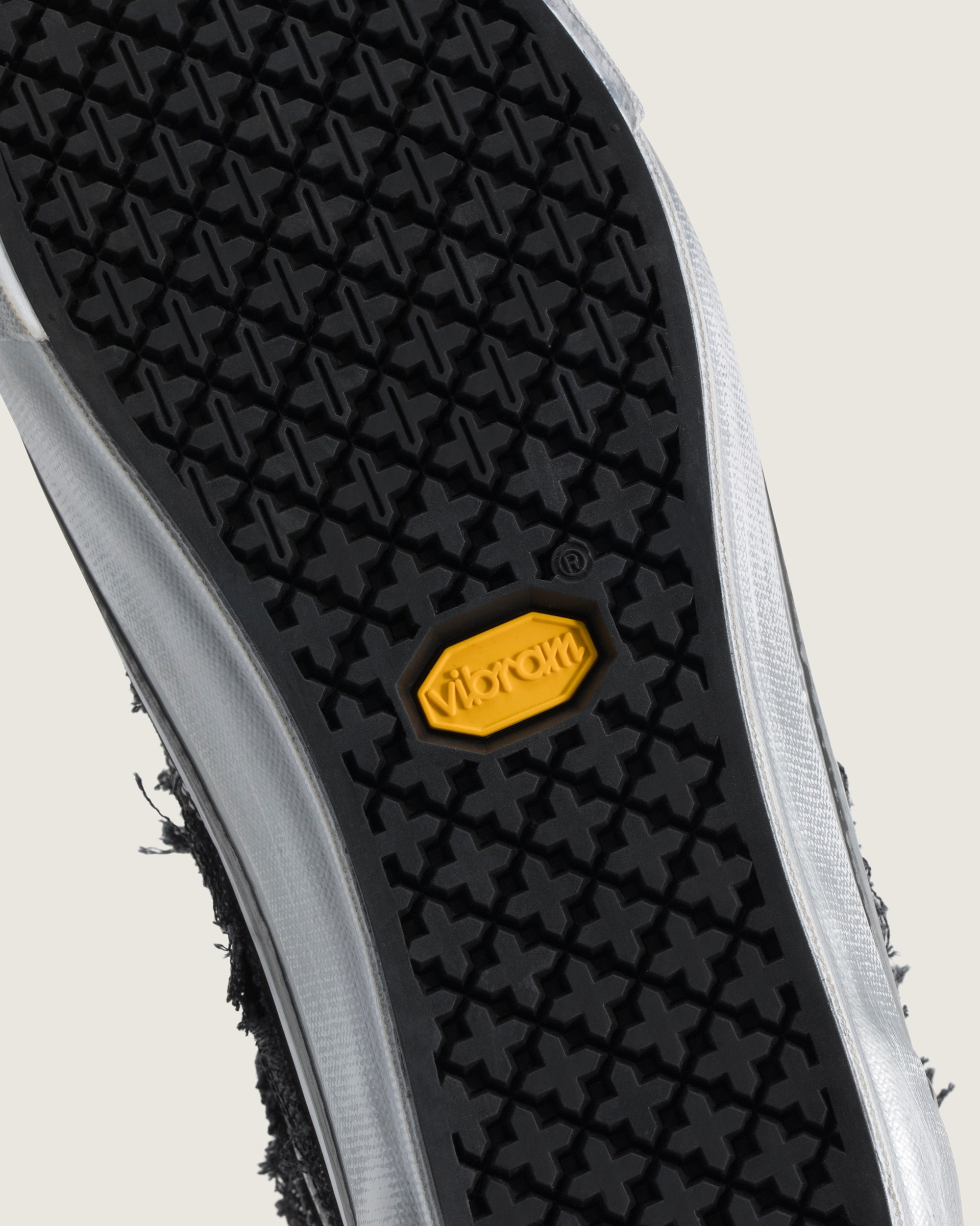 OTW Old Skool 36 Vibram VANS Silver Grey ALT5