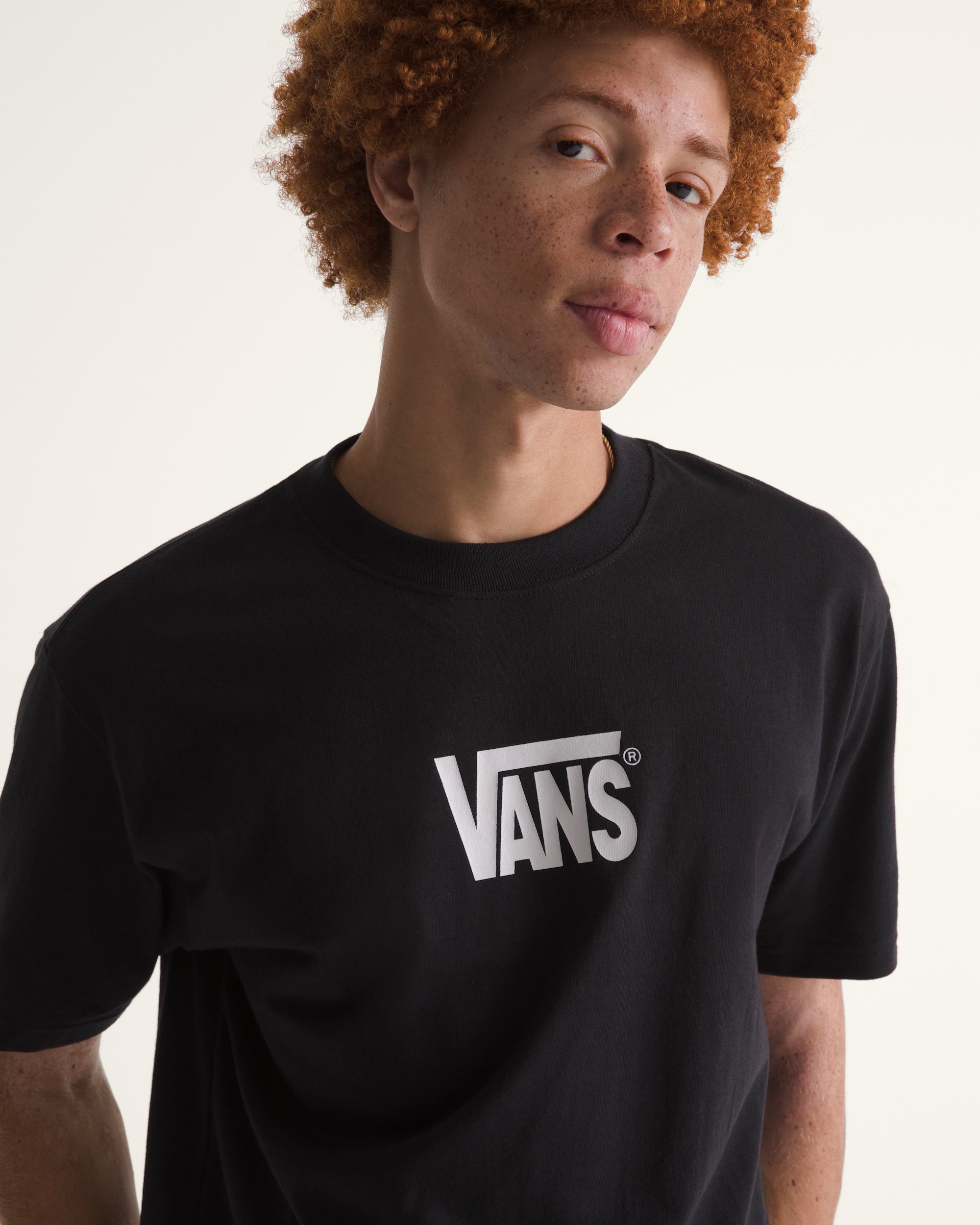 Stretch Logo TShirt VANS Black  White ALT4