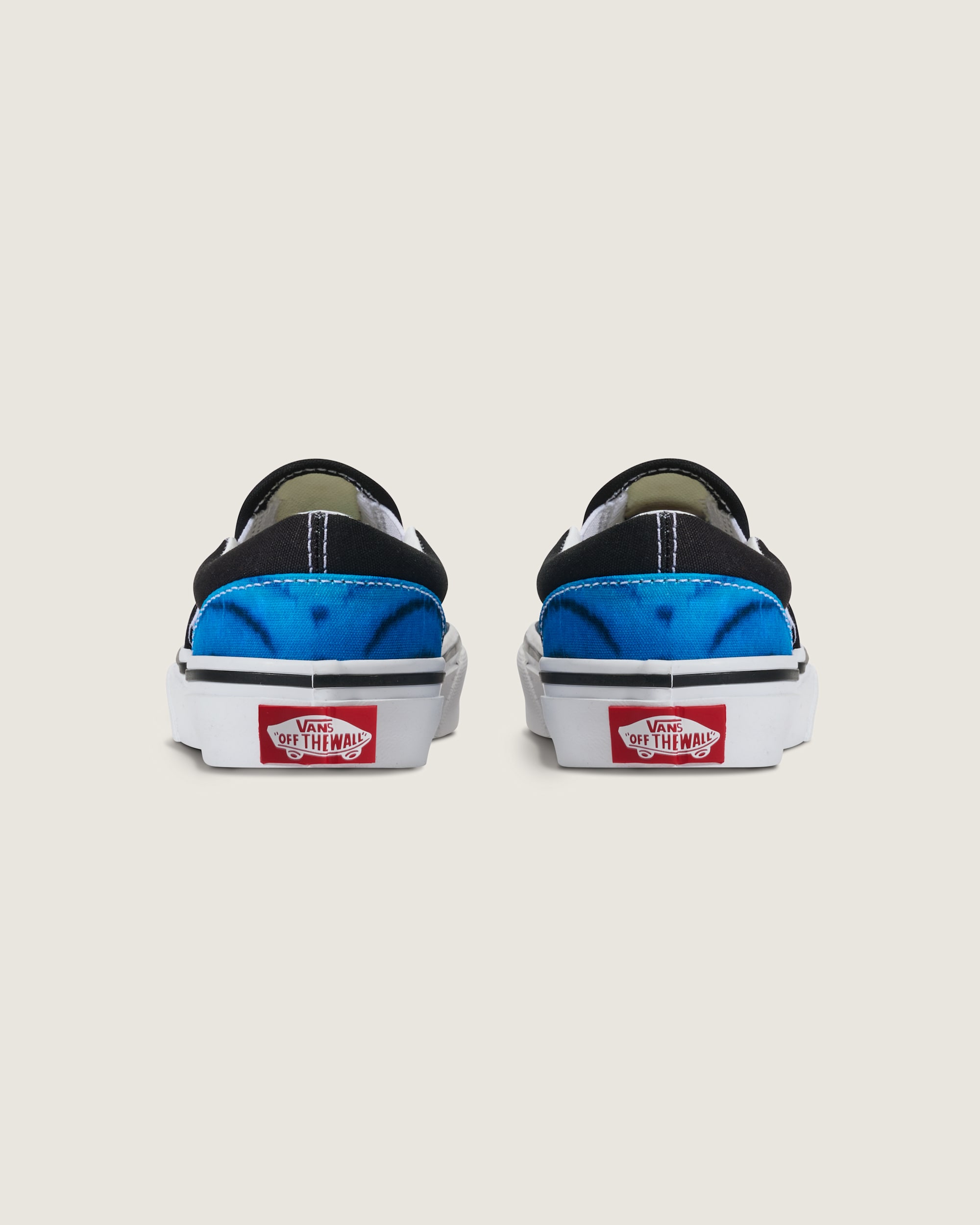KPop Demon Hunters x Vans Little Kids Classic Slip-On Shoe en Kpop