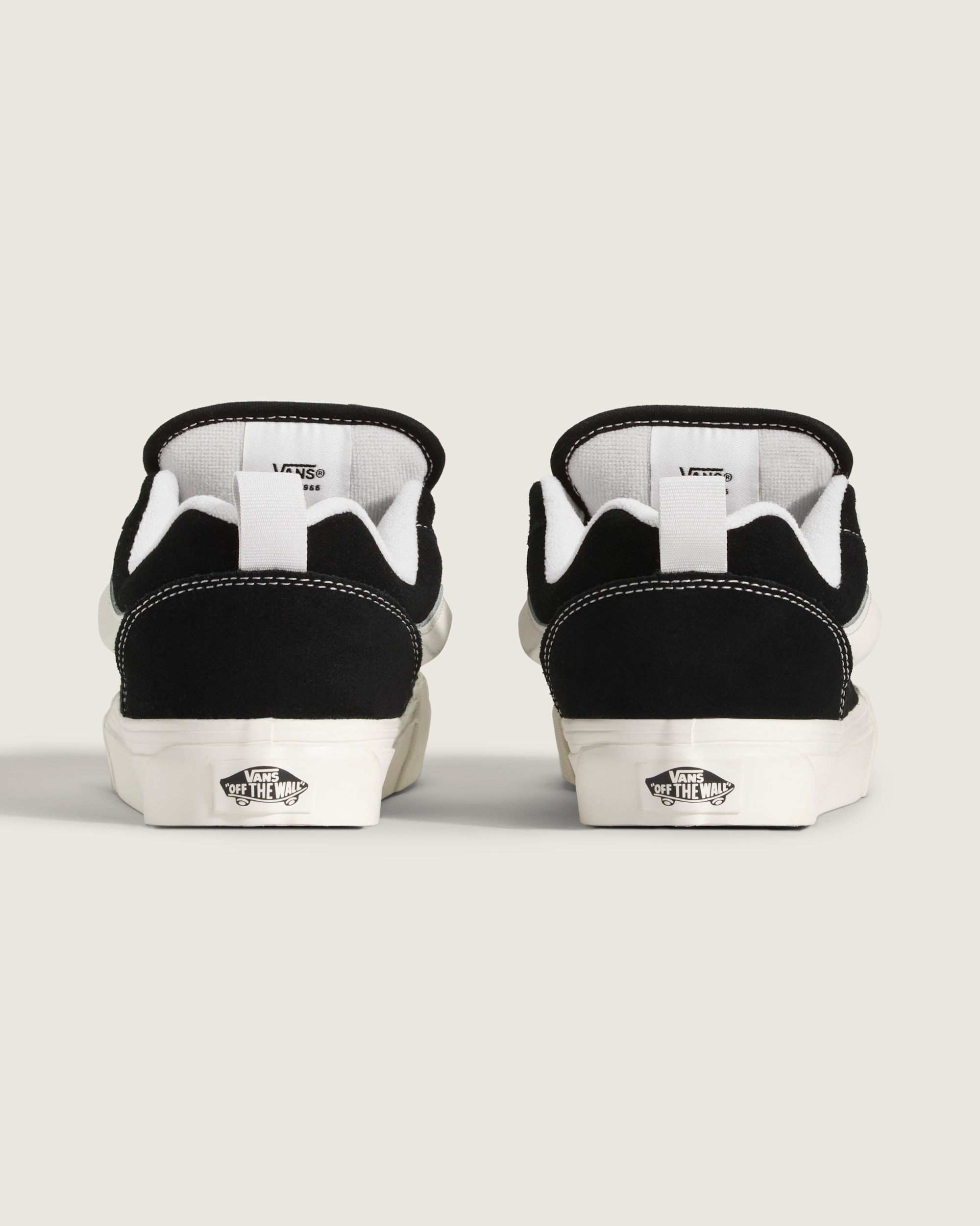 Knu Skool Shoe VANS Black ALT3