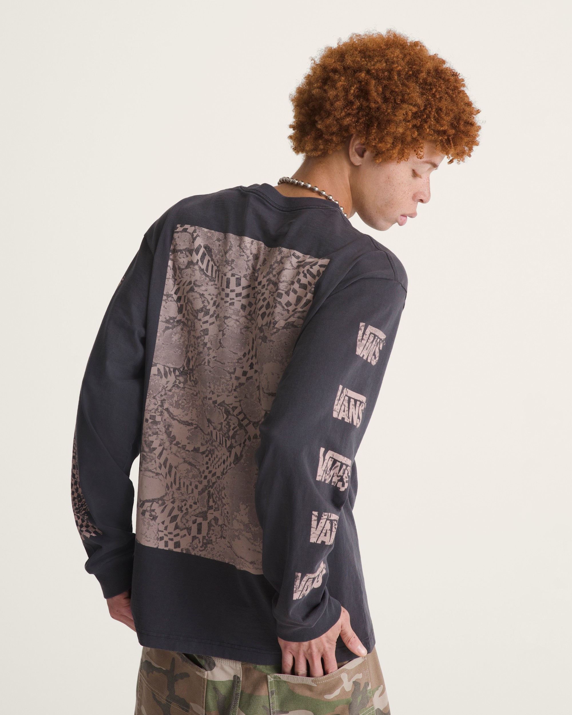 Warped Adventure Long Sleeve TShirt VANS Faded Black ALT2