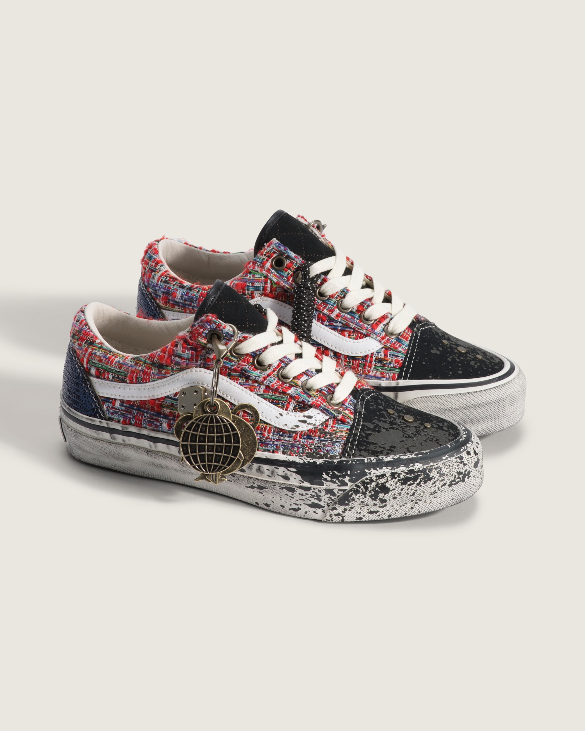 Premium Old Skool Shoe VANS Red  Black ALT1