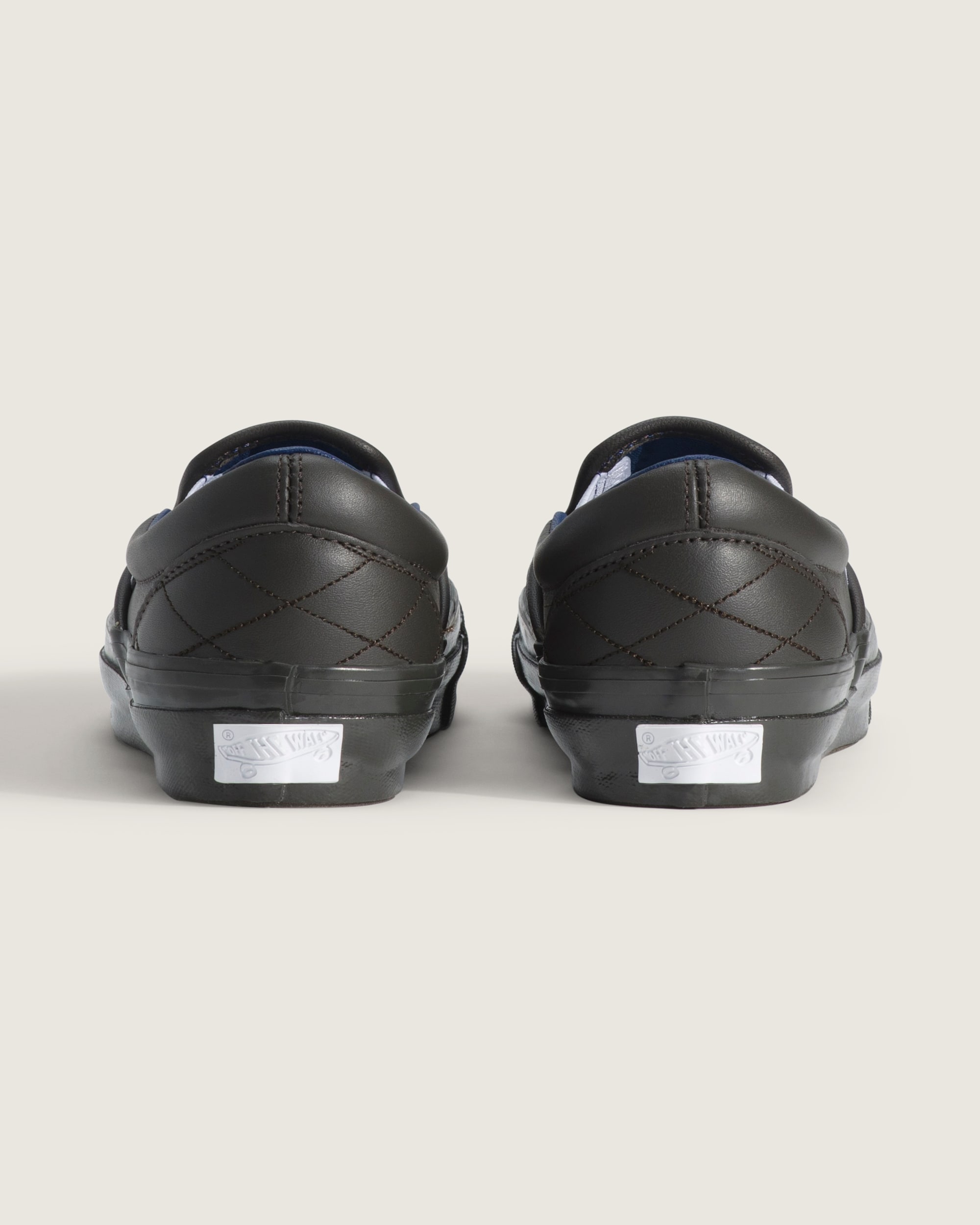 Premium Classic SlipOn Shoe VANS Faded Black ALT3