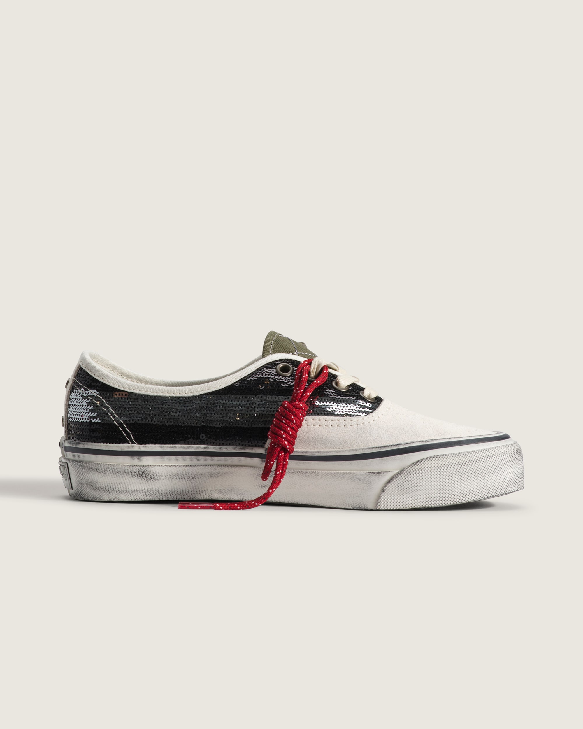 Premium Authentic Shoe VANS Black  White ALT4