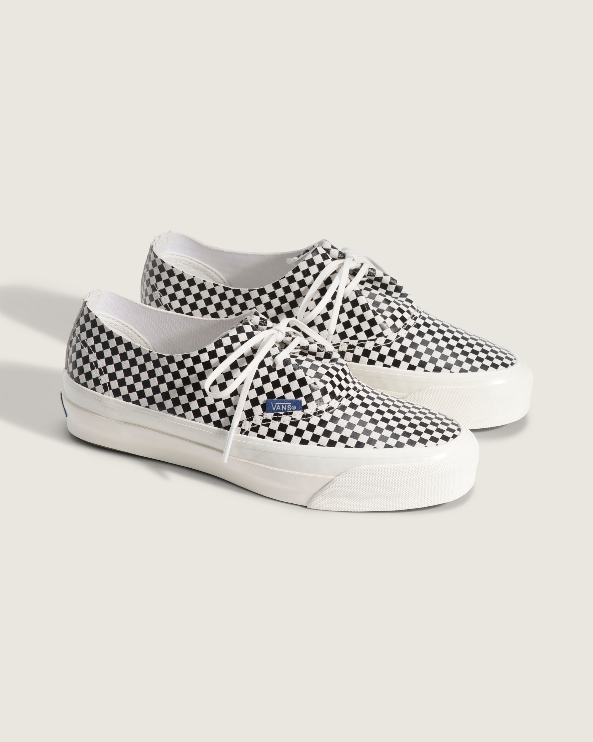 Premium Authentic Ease Checkerboard Shoe VANS Checkerboard Black  White ALT1