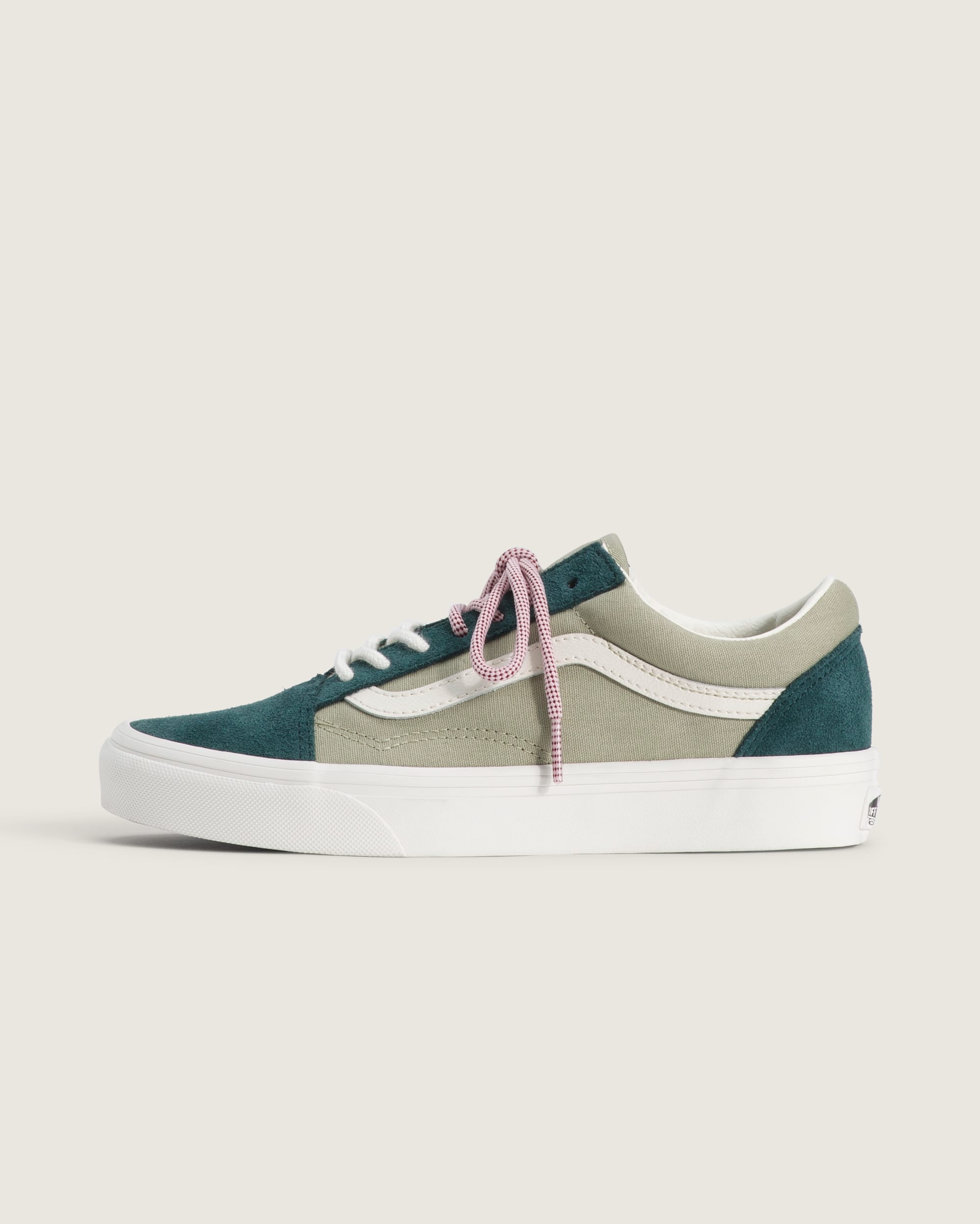 Old Skool Shoe in Pink / Green | Vans