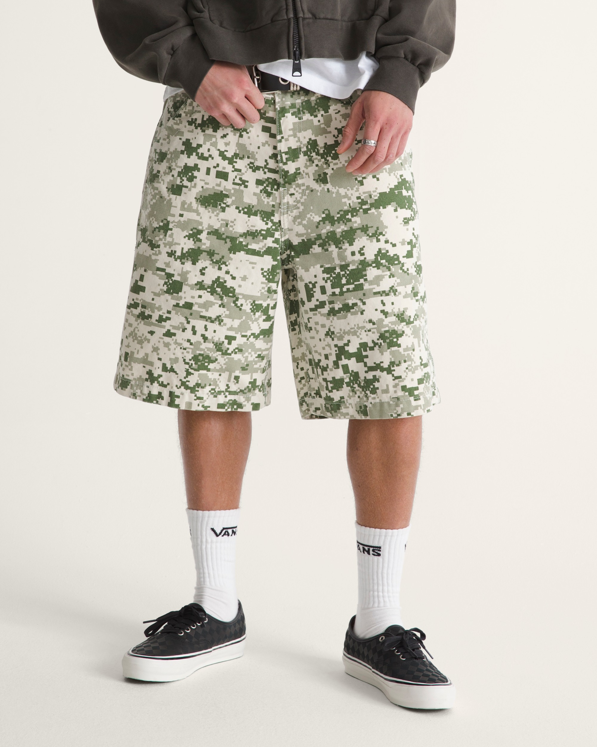 Premium Check5 Baggy Canvas Short VANS Digi Camo Green ALT2