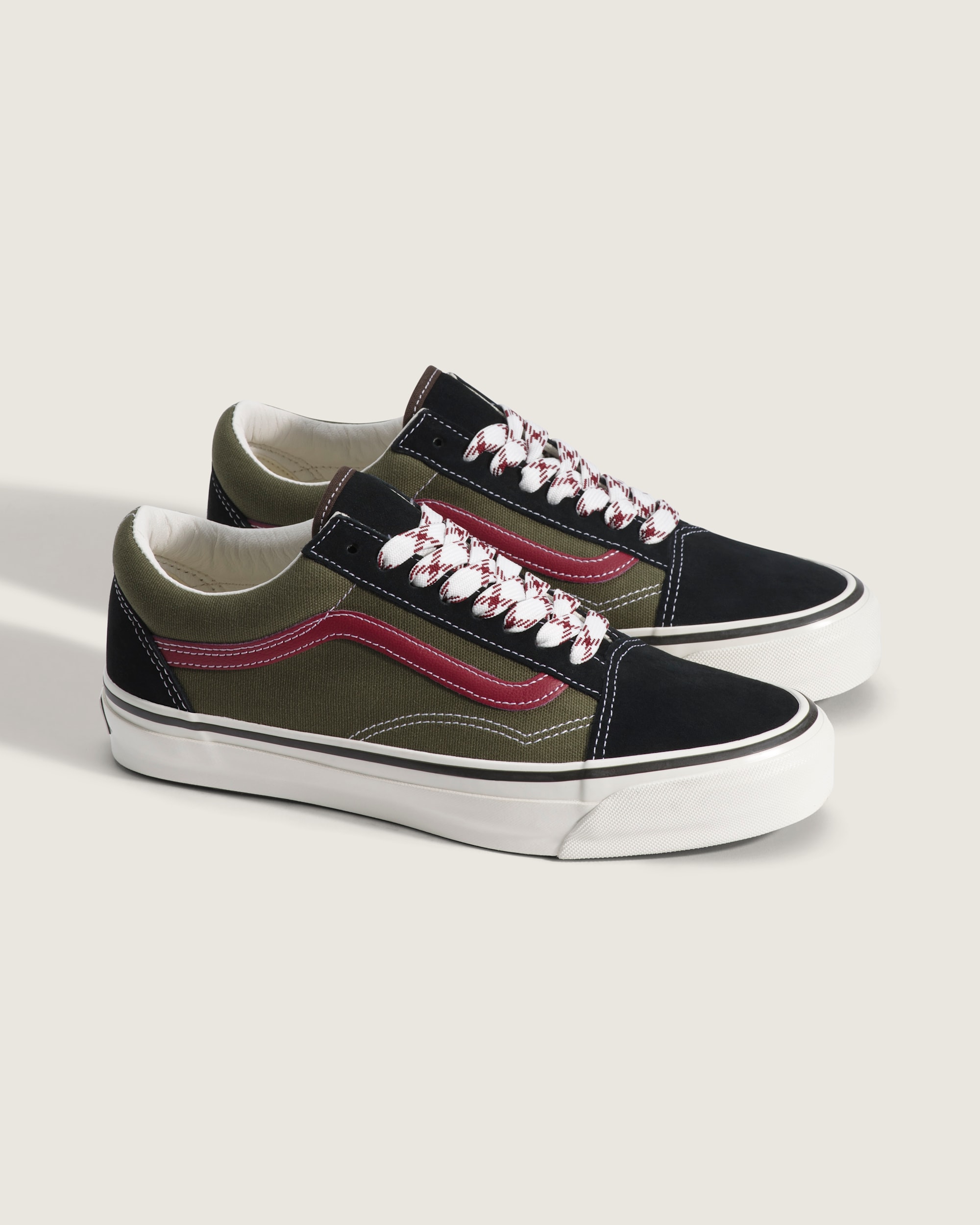 Premium Old Skool Shoe VANS Black  Olive Green ALT1