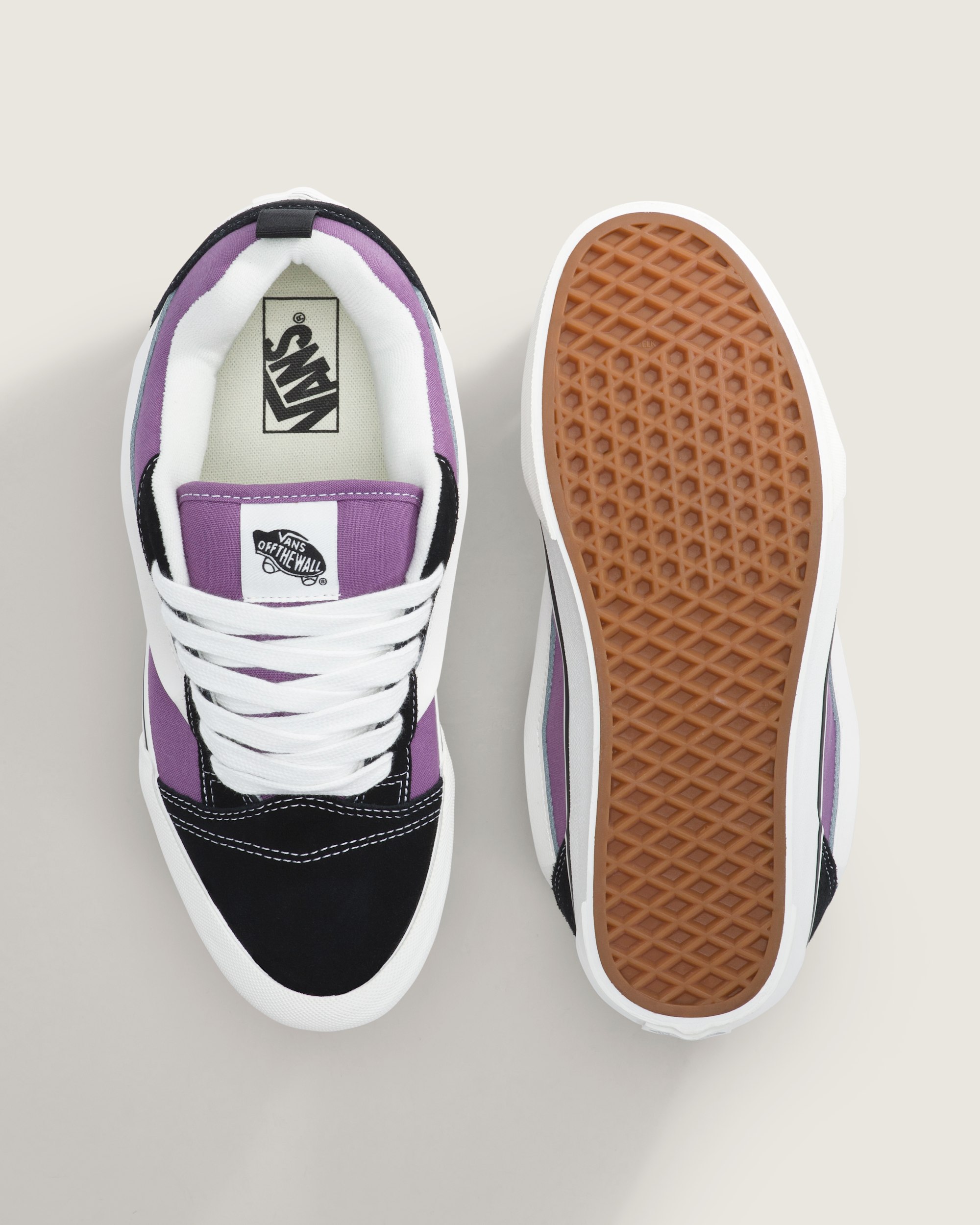 Knu Skool Shoe VANS Purple  Black ALT2
