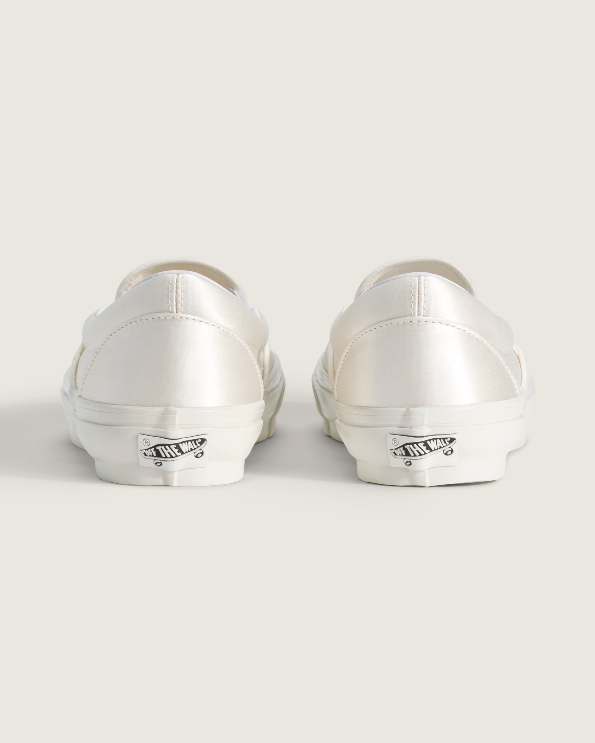 Premium Classic SlipOn Shoe VANS Egret White ALT3