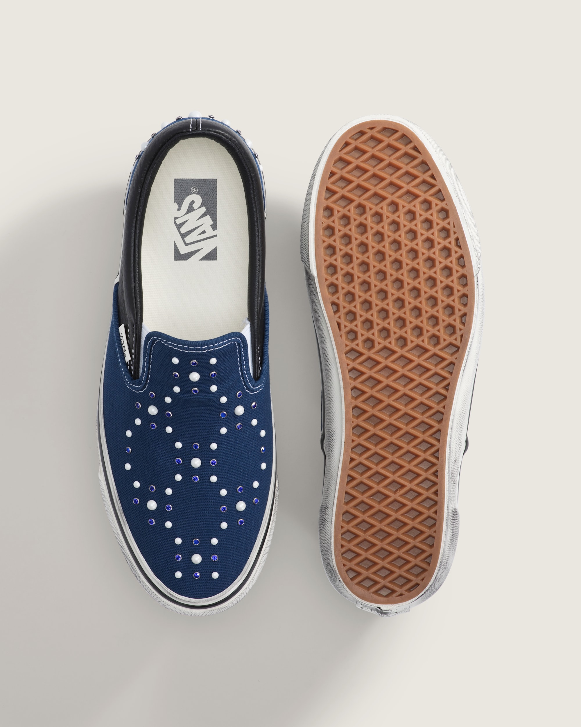 Premium Classic SlipOn Shoe VANS Indigo Blue ALT2