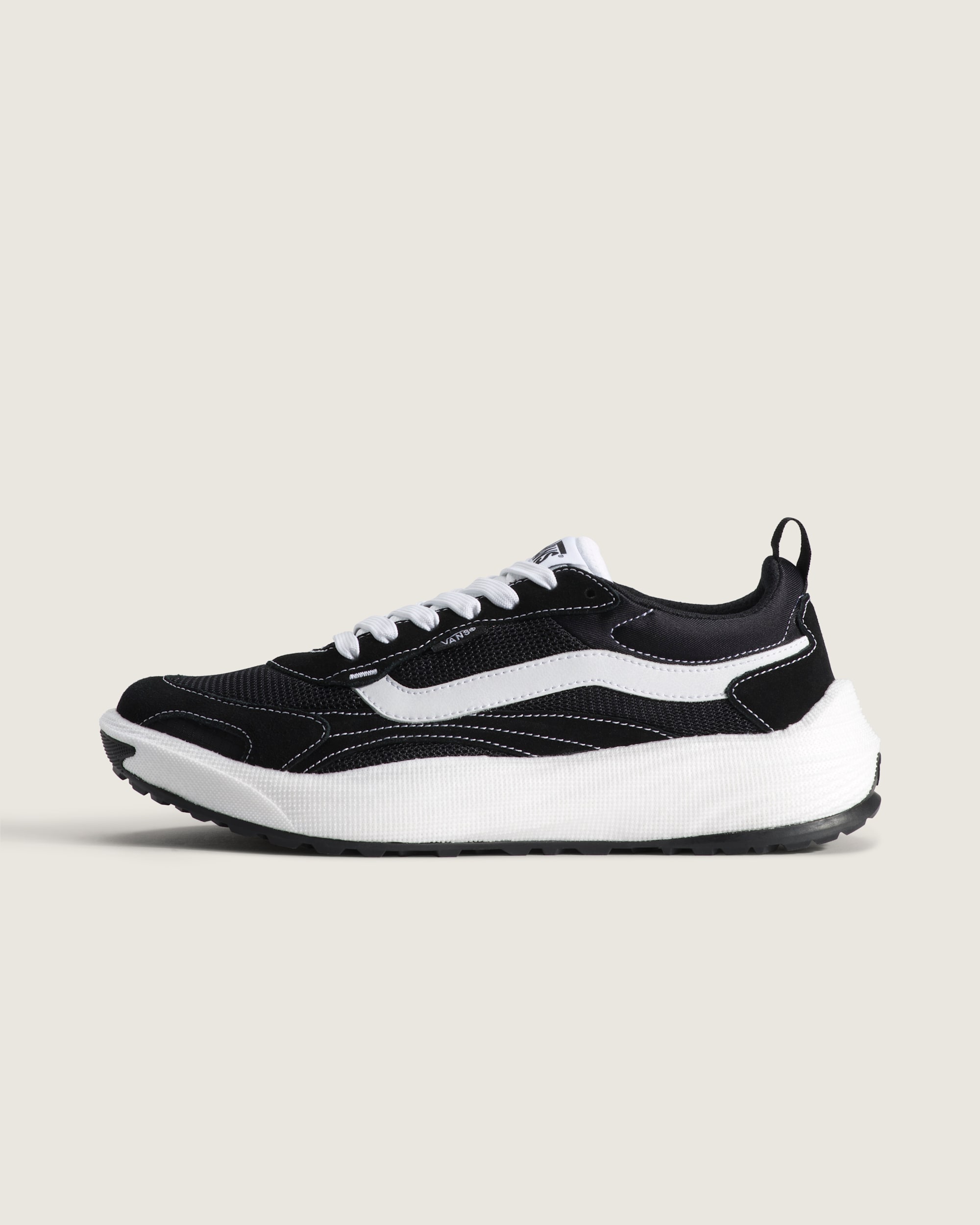 UltraRange Neo 20 Shoe VANS Black  White HERO