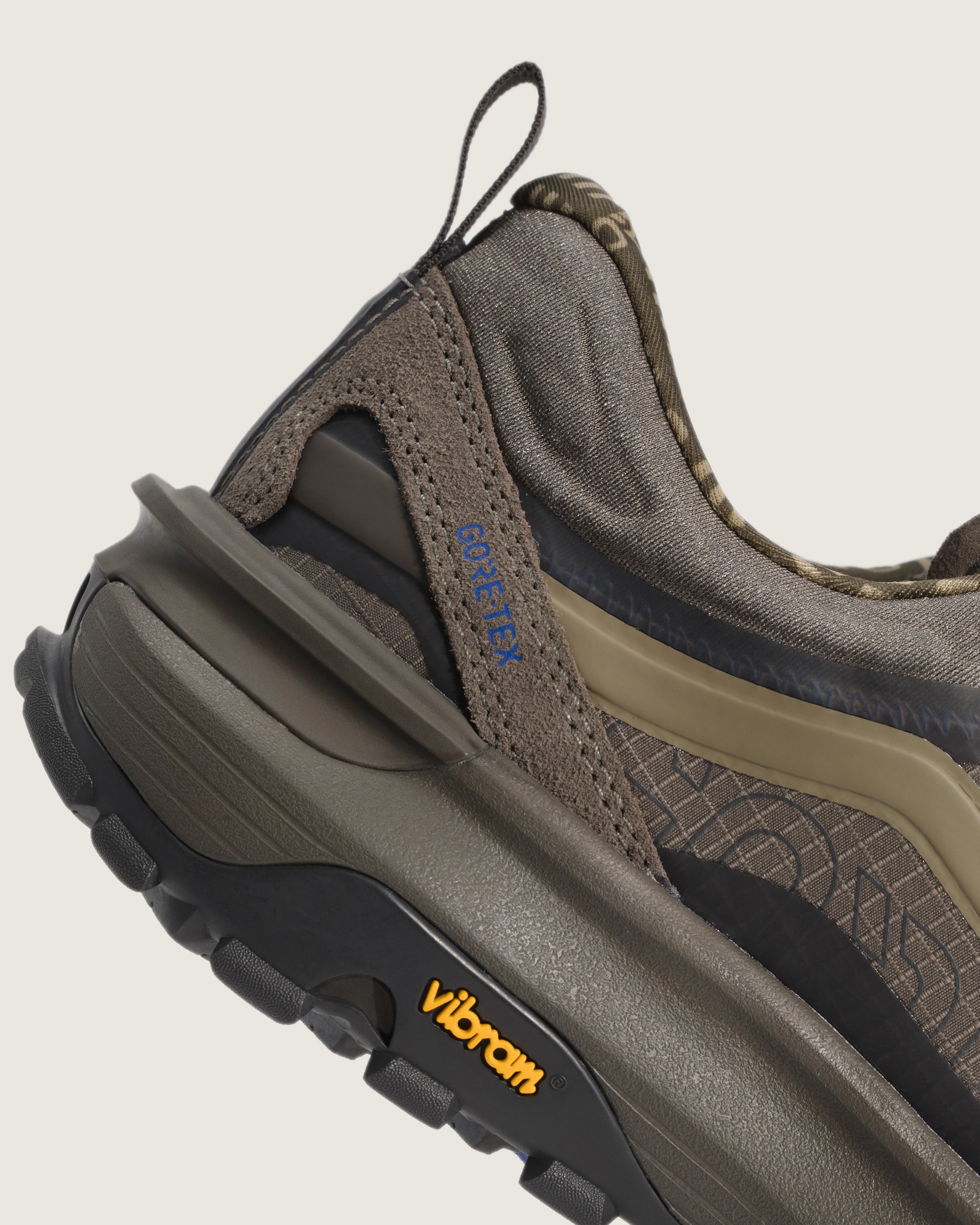 Crosspath XC GORETEX Shoe VANS Bungee Cord Brown  Coal Grey ALT8