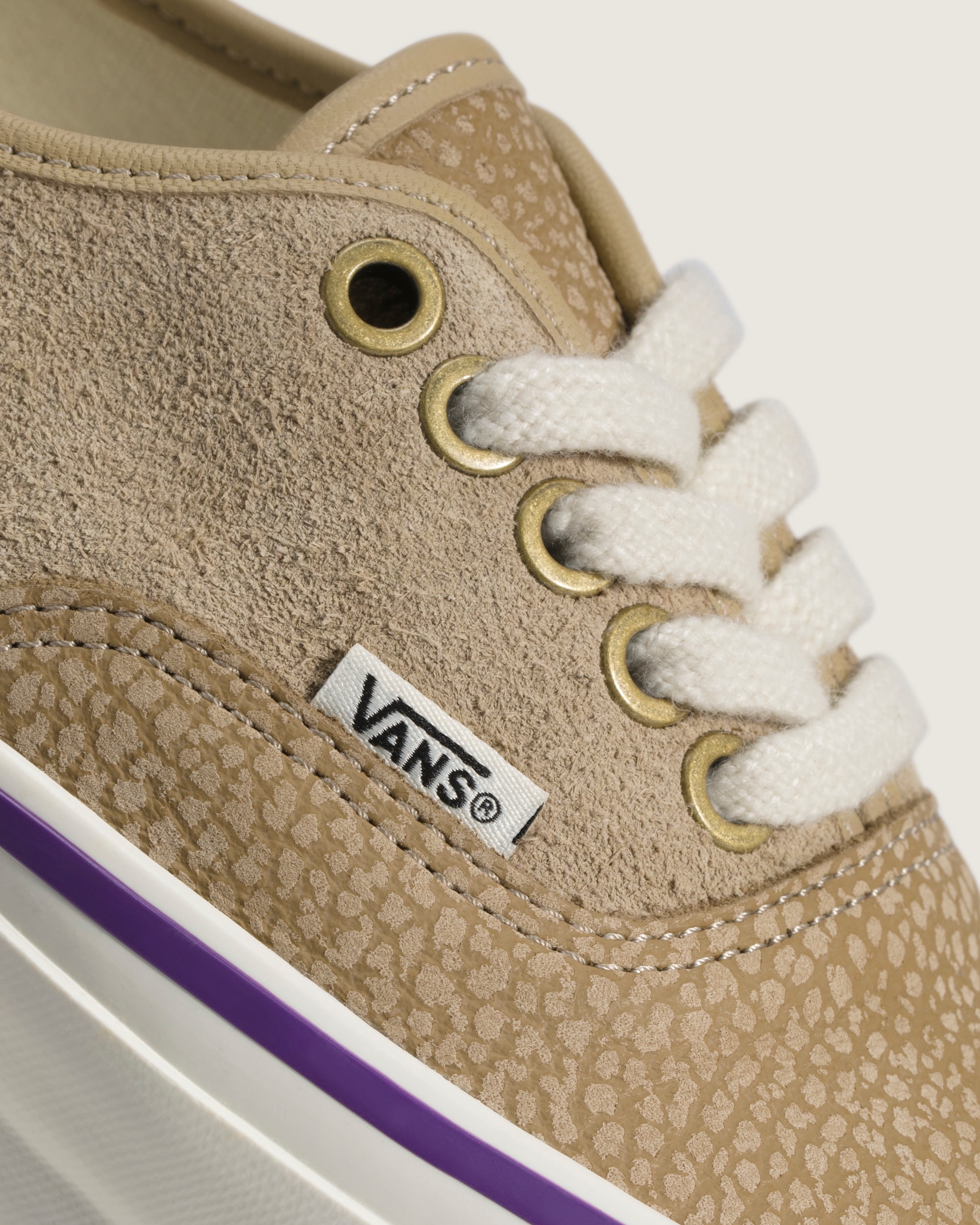 OTW Authentic 44 Siped Vibram VANS Amphibian Incense ALT4