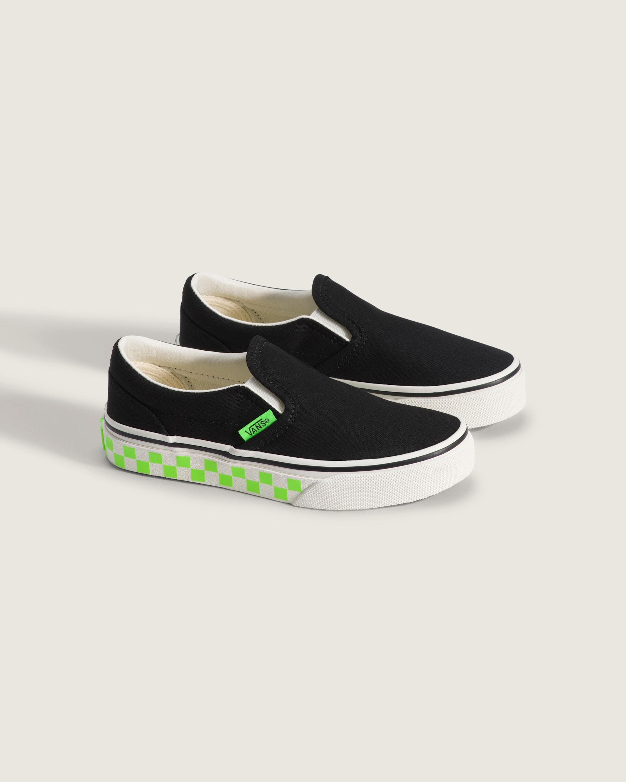 Little Kids Classic SlipOn Shoe VANS GlowintheDark Black  Green Gecko ALT1