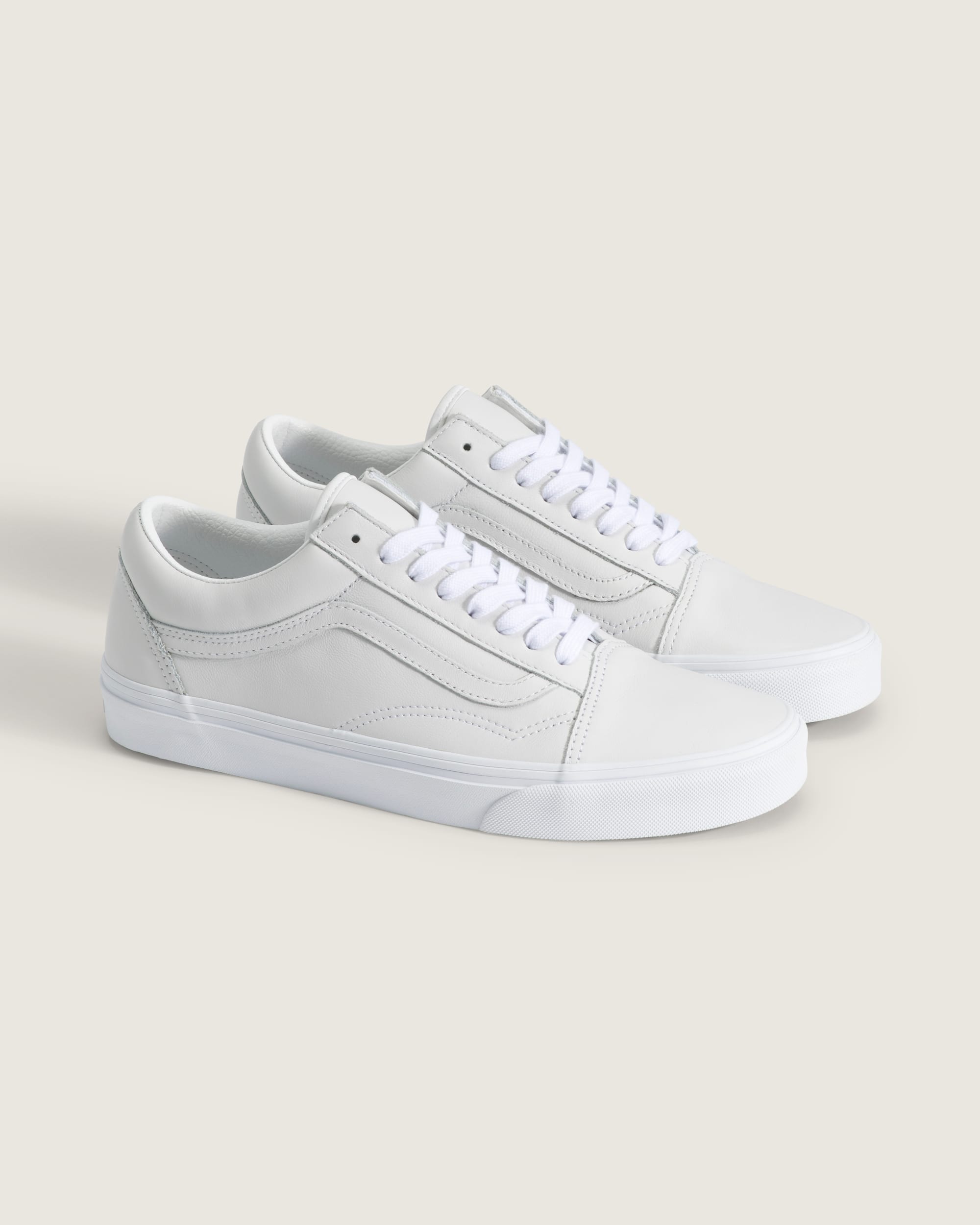 Old Skool Shoe VANS True White ALT1