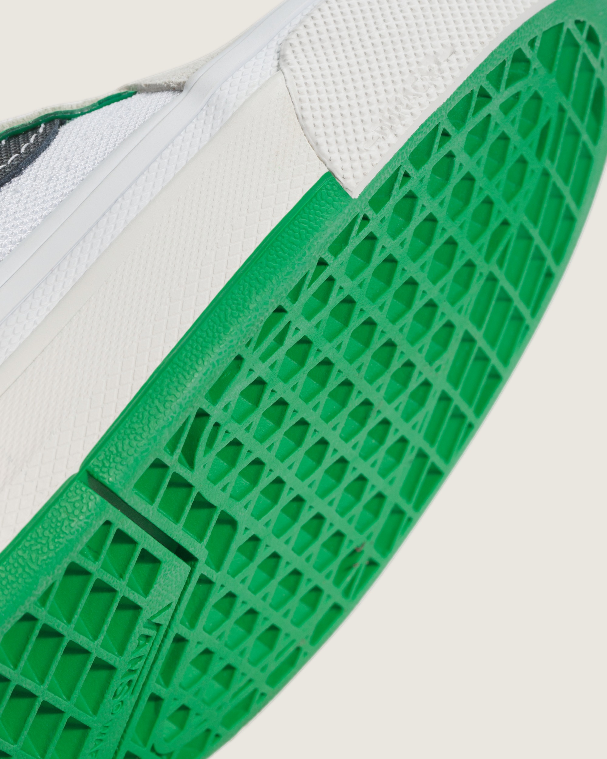 Skate Old Skool Wafflecup Shoe VANS White  Green ALT5