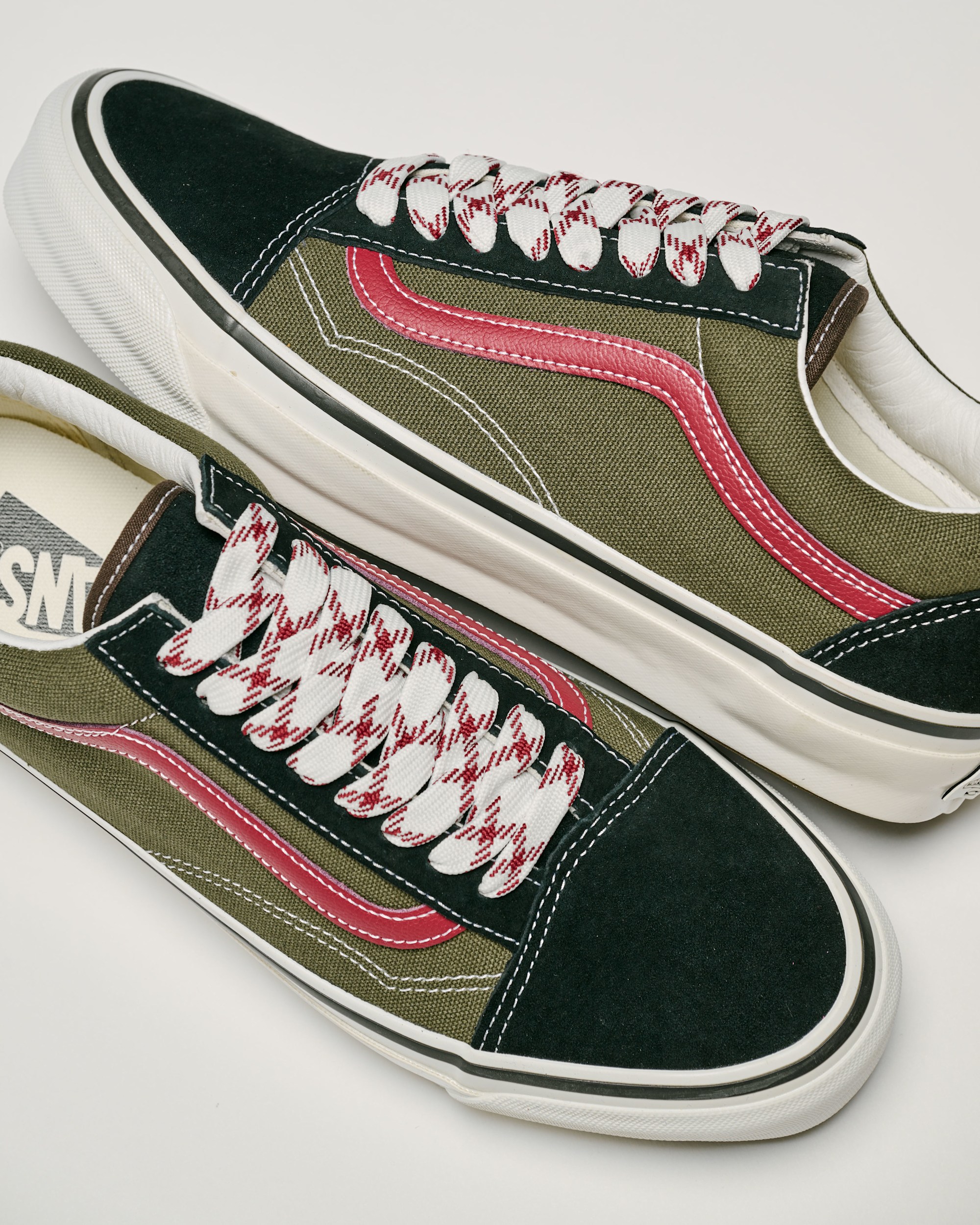 Premium Old Skool Shoe VANS Black  Olive Green ALT4