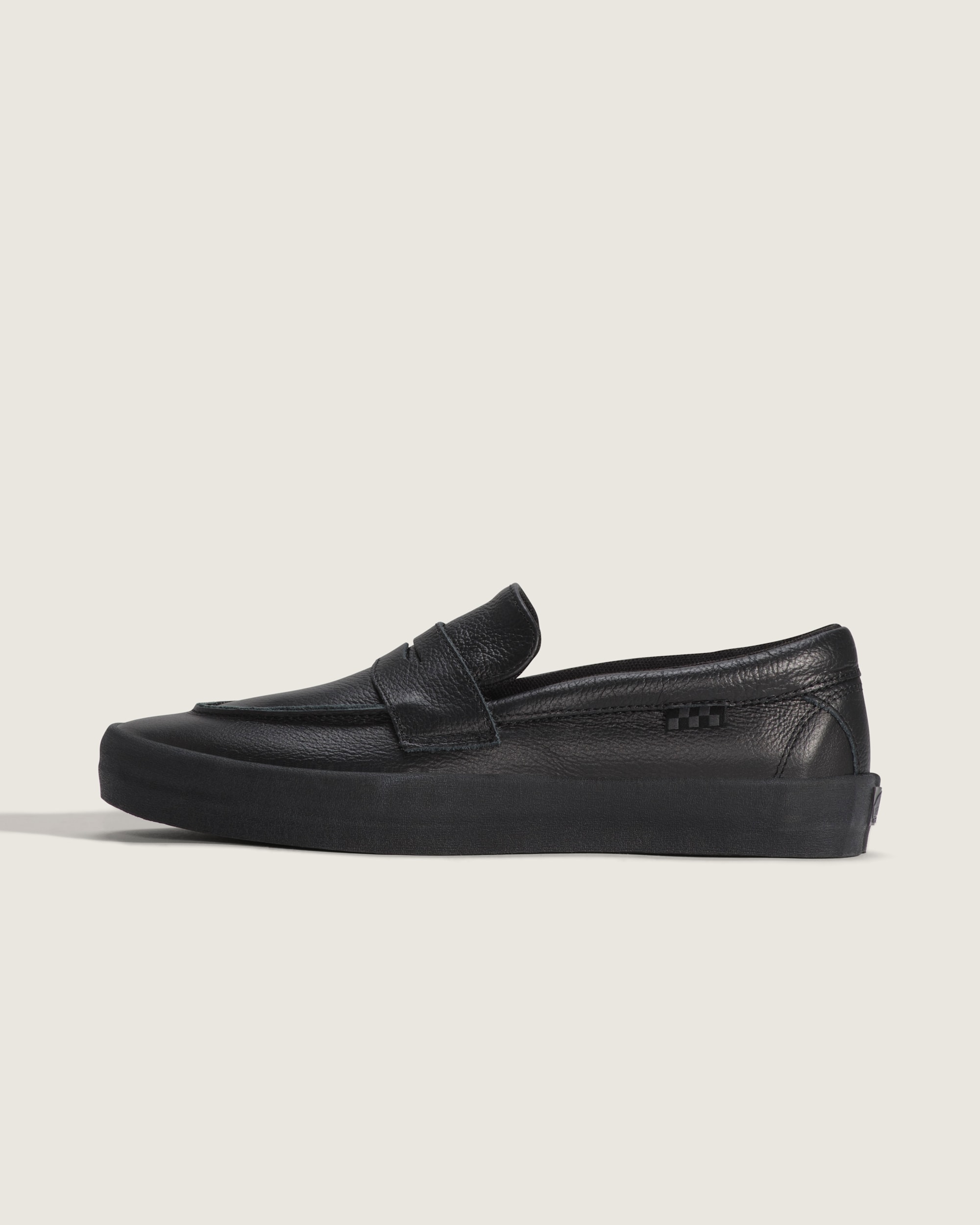 Skate Loafer Shoe in Black | Vans