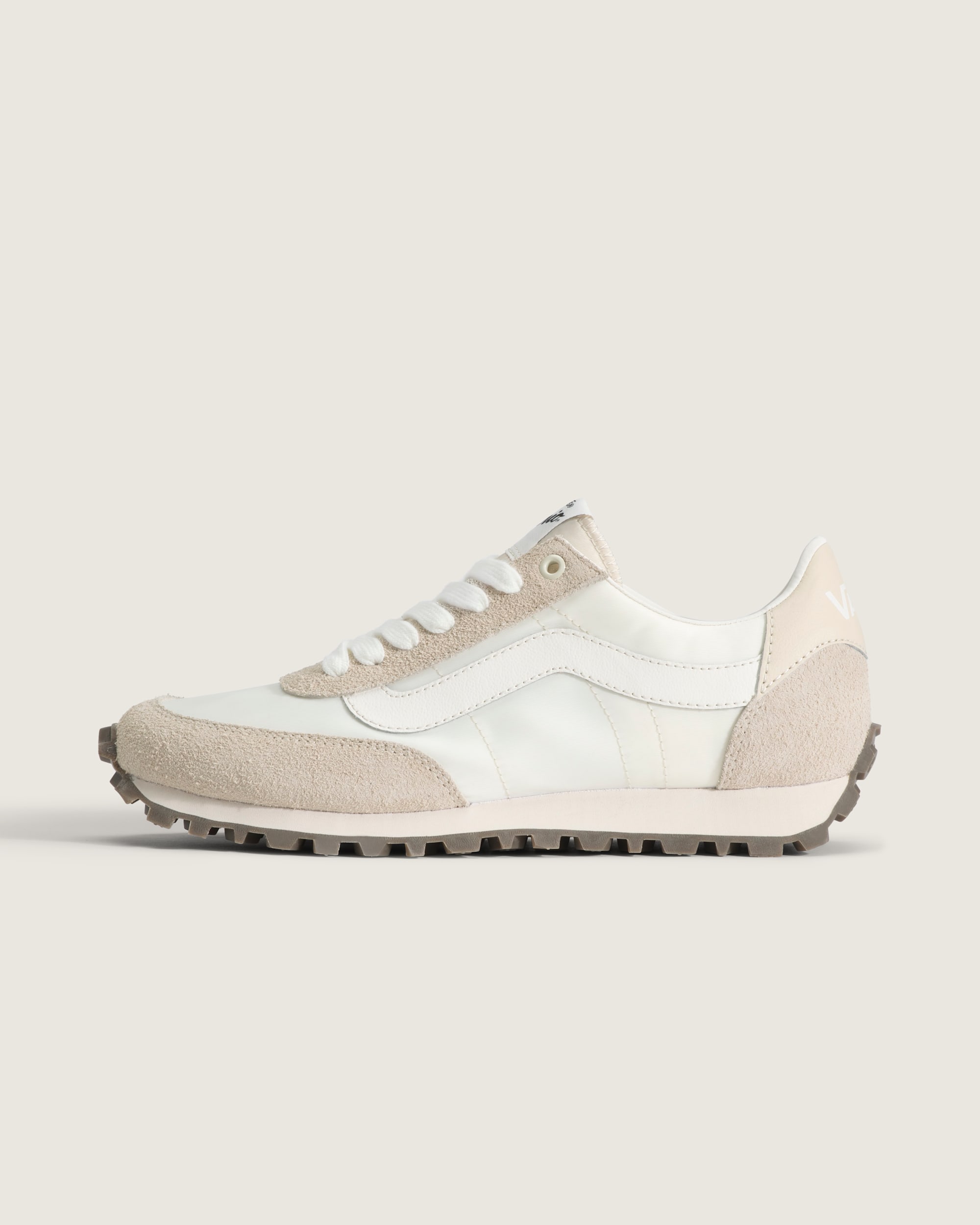 Premium Style 152 Shoe VANS Marshmallow White HERO