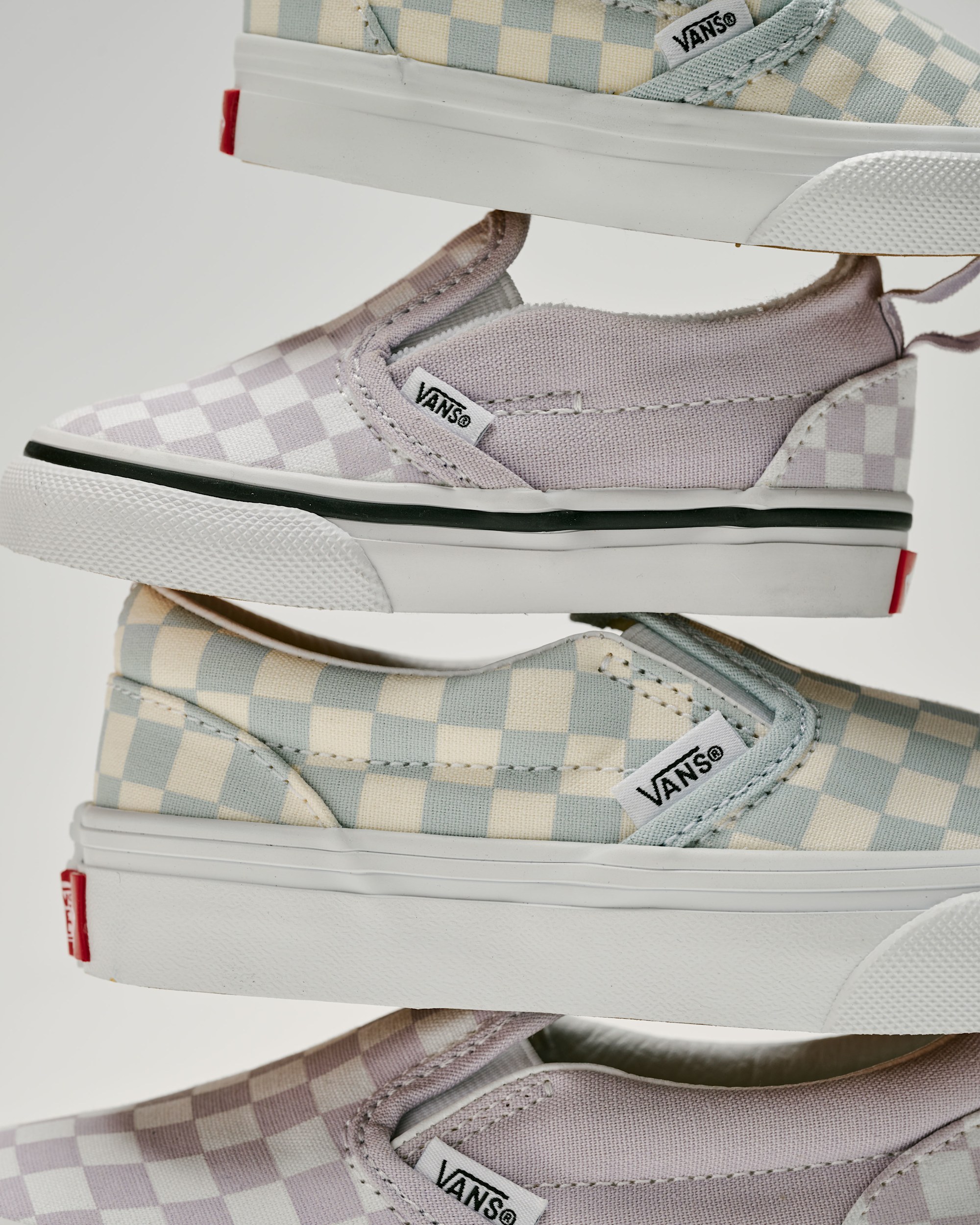 Toddler Classic SlipOn V Checkerboard Shoe VANS Checkerboard Lilac Mist Purple ALT5