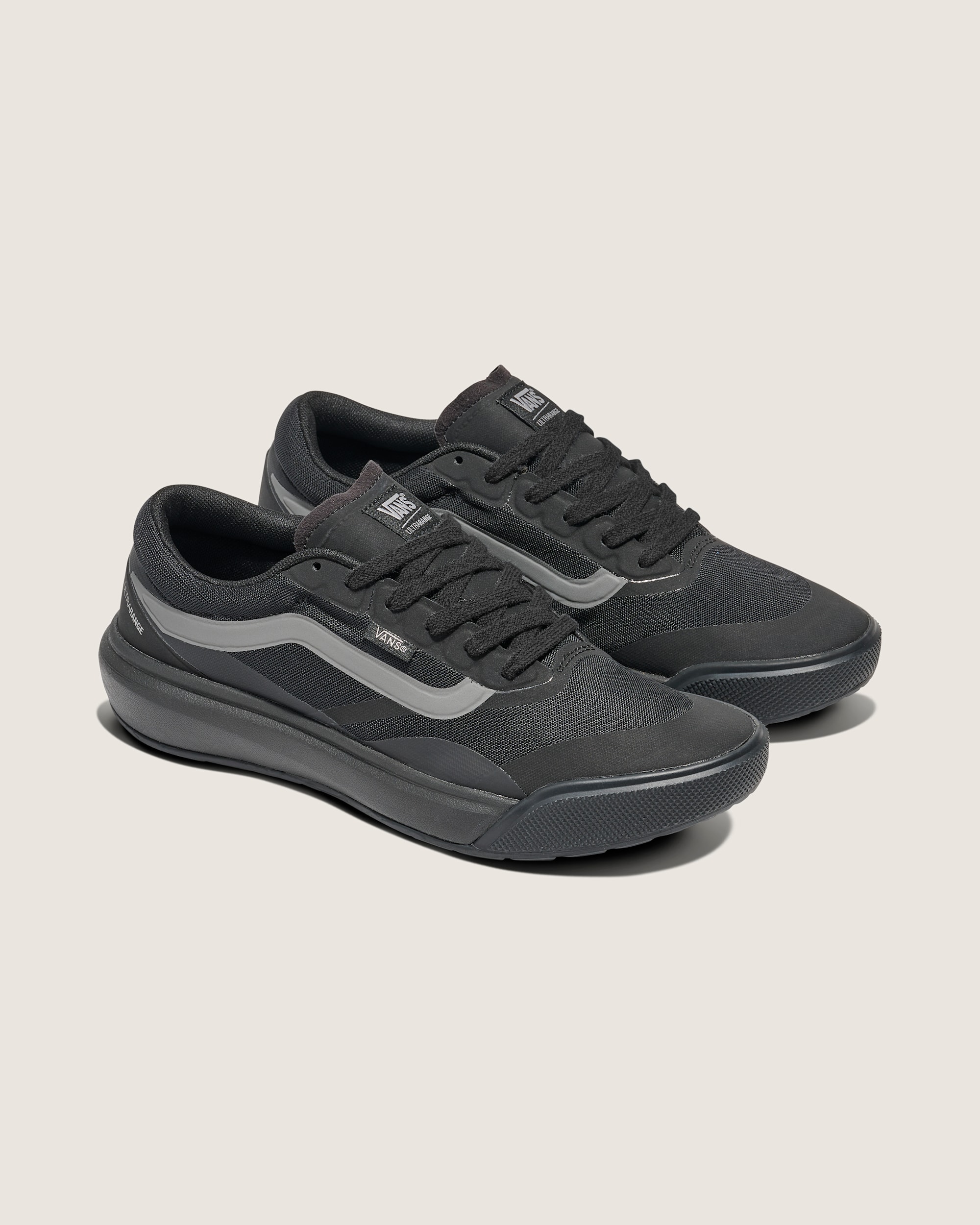 UltraRange 20 Shoe VANS Blackout ALT1